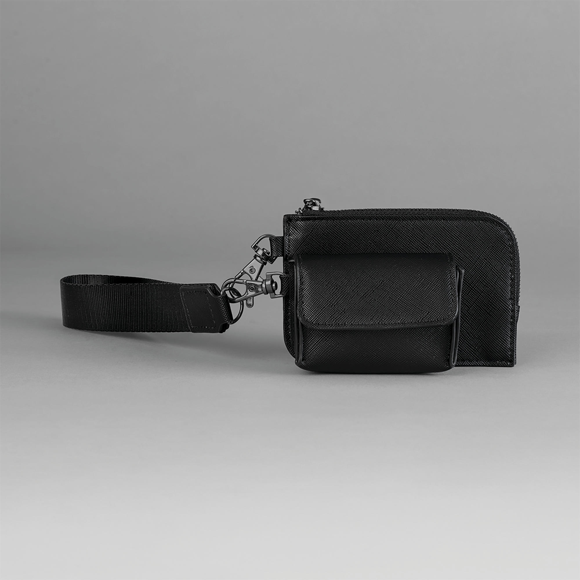 Bolsa pequena com alça de mão<br/> - Black / Black