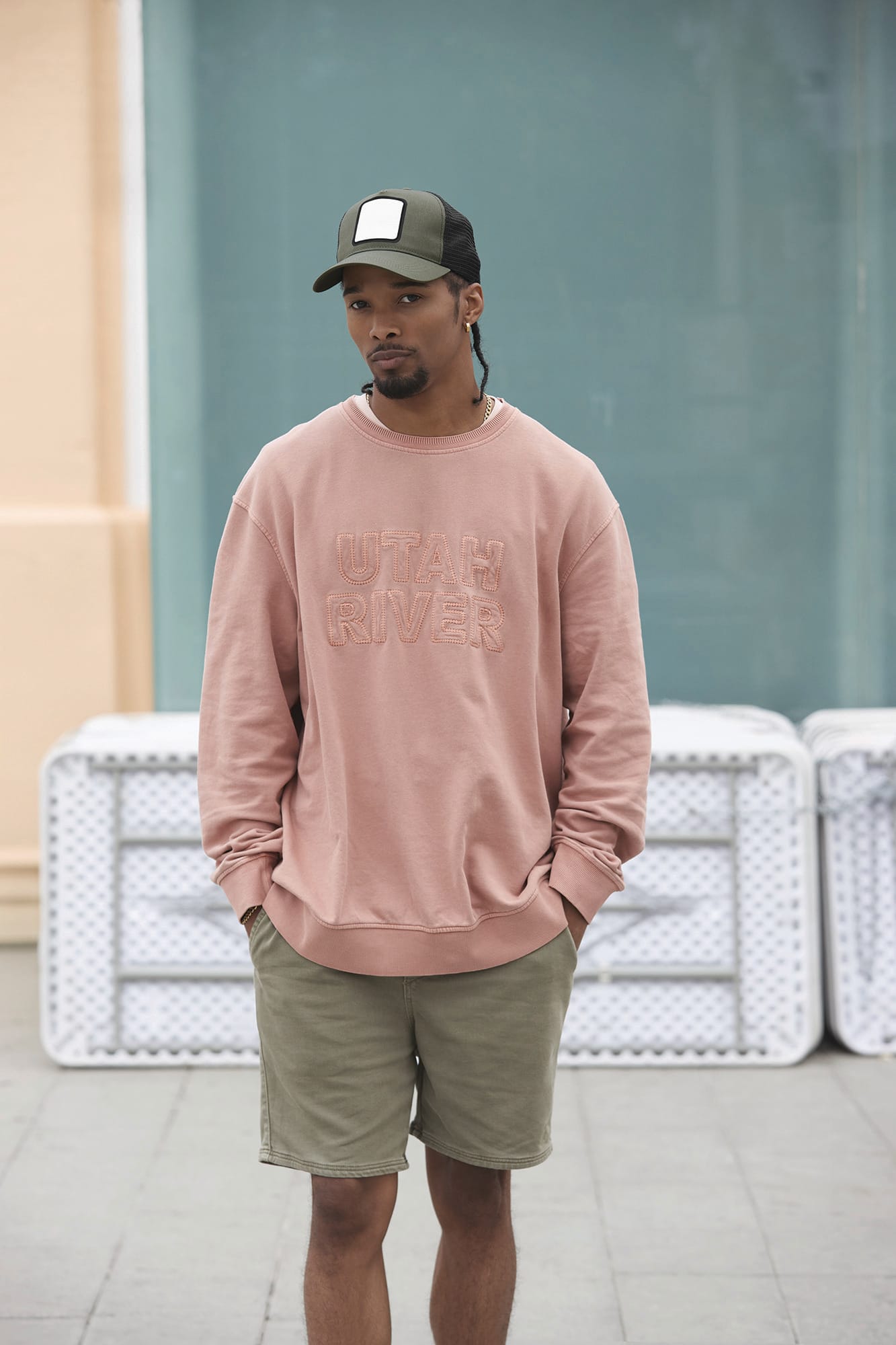 Boné trucker com 5 painéis com patch quadrado