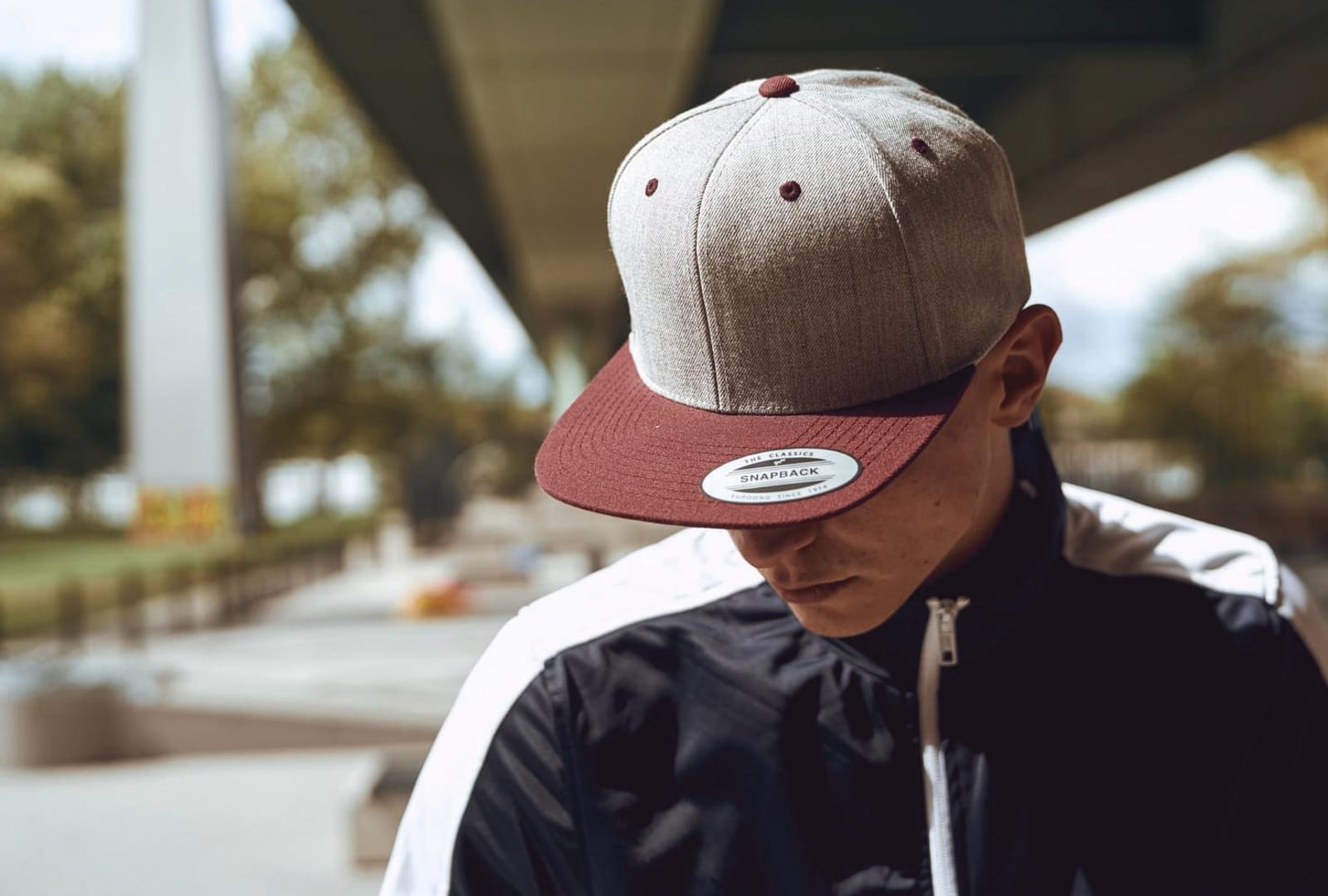 Classic snapbackpet in twee kleuren