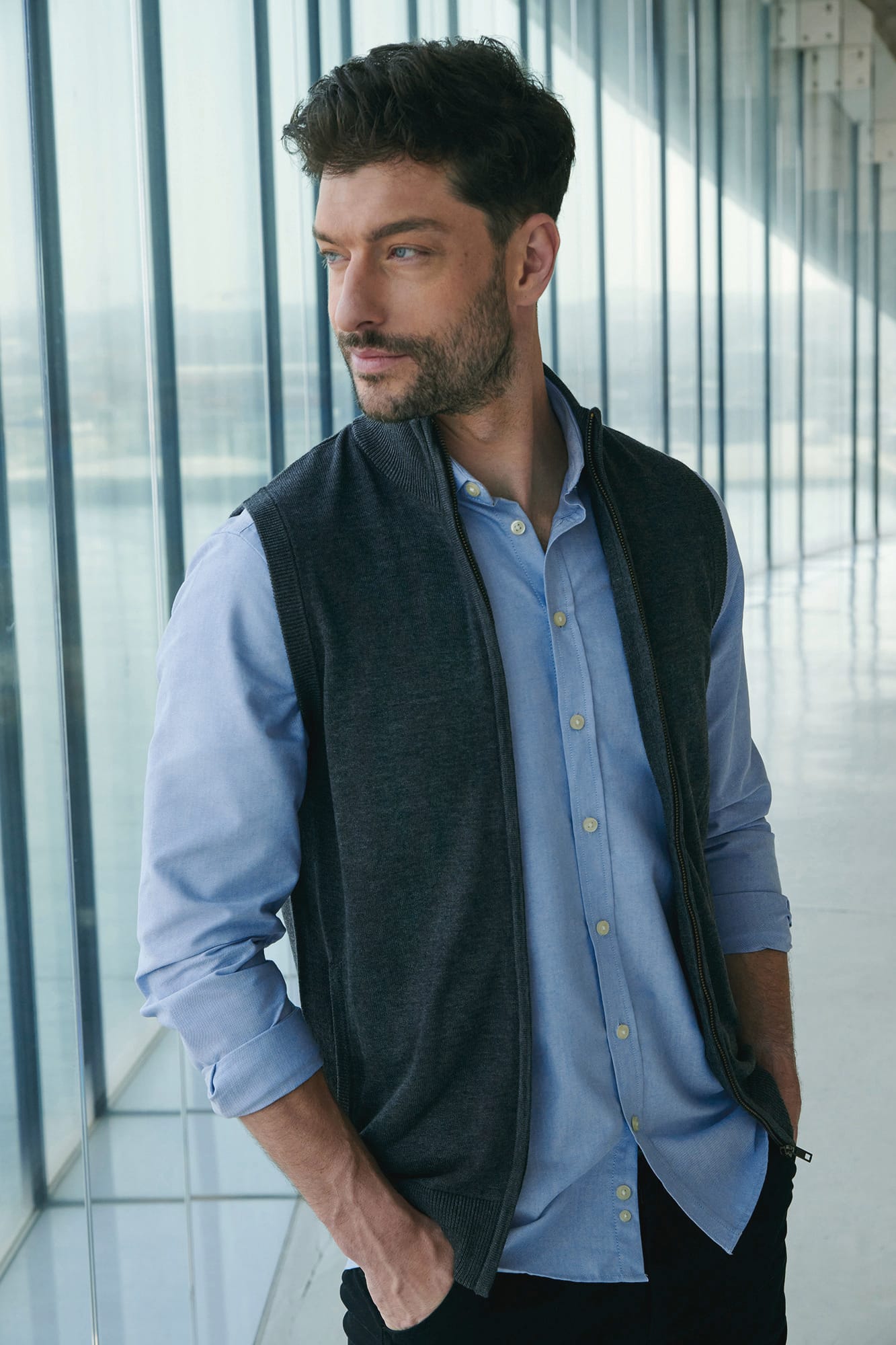 Colete com fecho sem mangas para homem