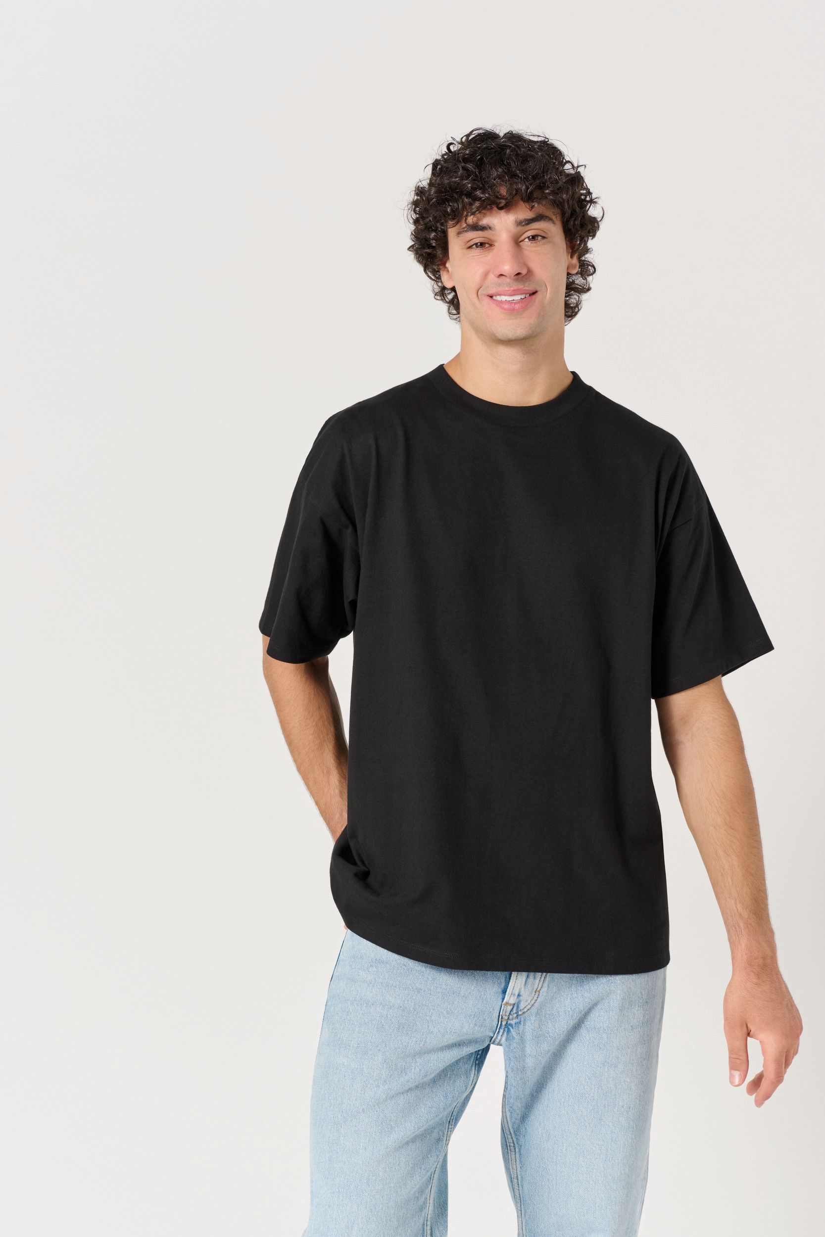 Unisex oversized t-shirt