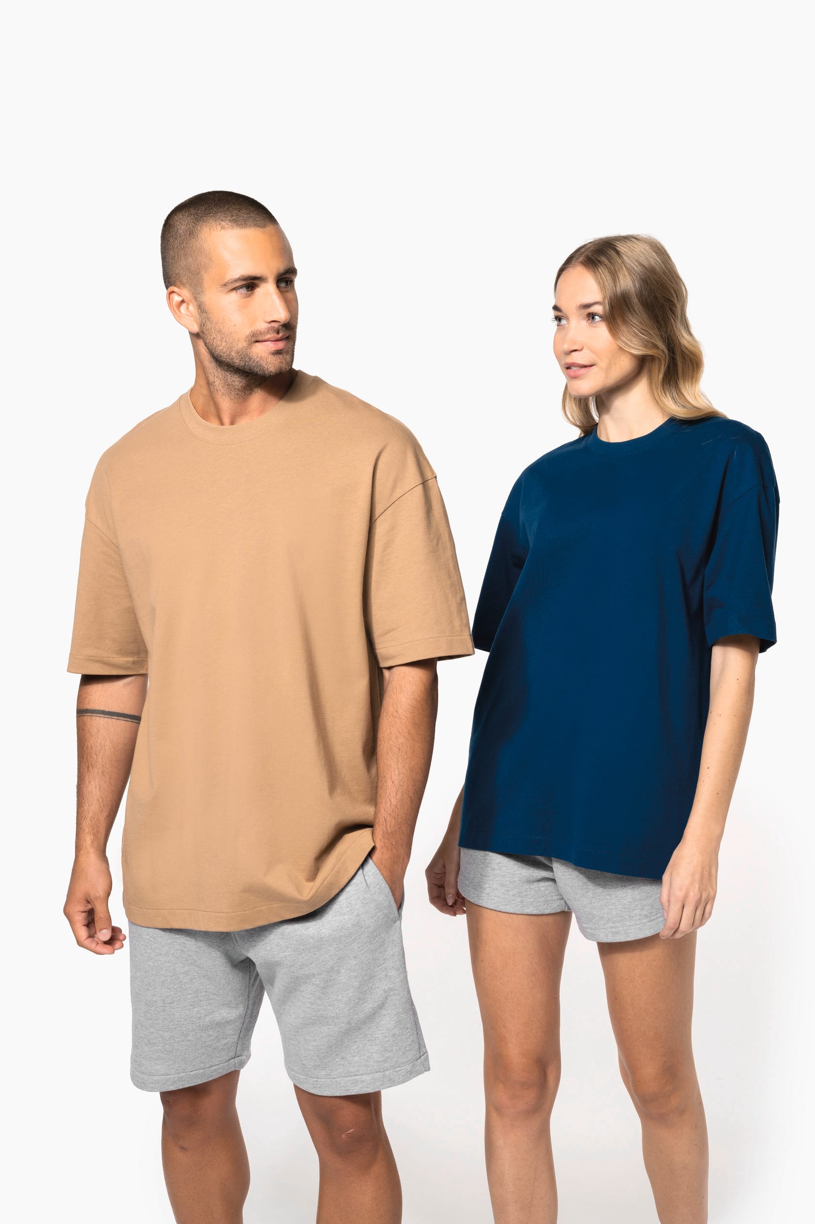 T-shirt unisexe oversize manches courtes - Image 1