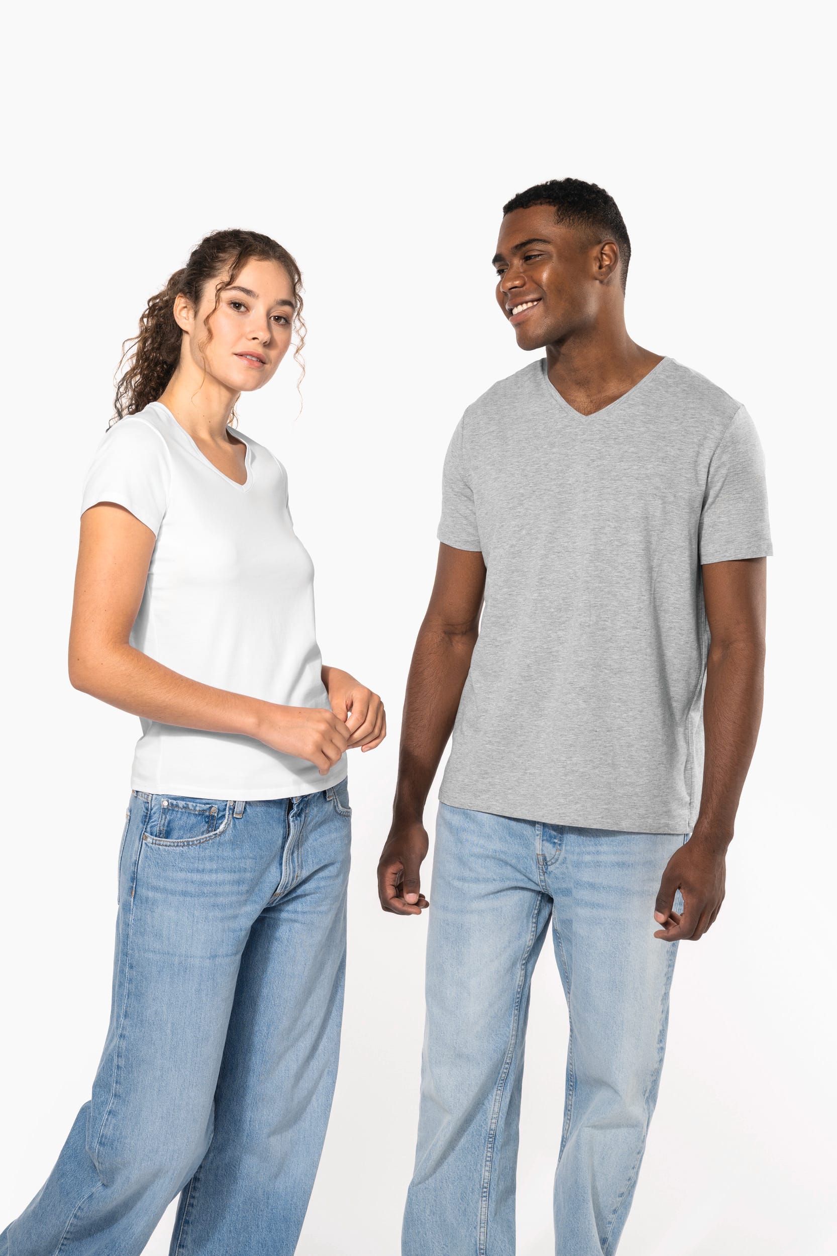 T-shirt col V manches courtes femme - Image 12