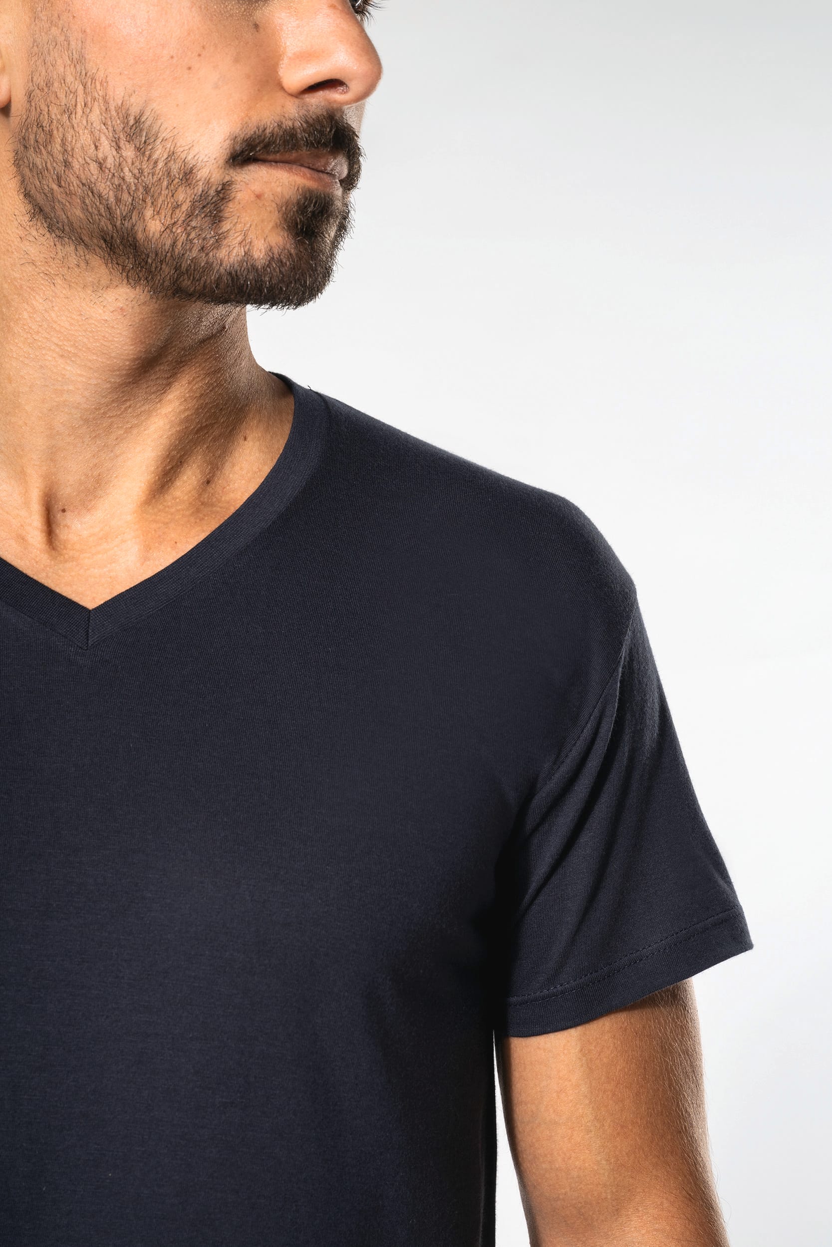 Camiseta BIO150 cuello de pico hombre