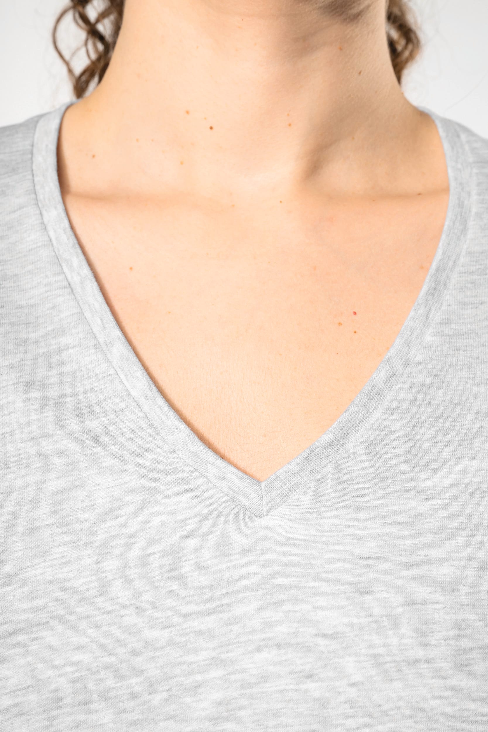Camiseta BIO150 cuello de pico mujer