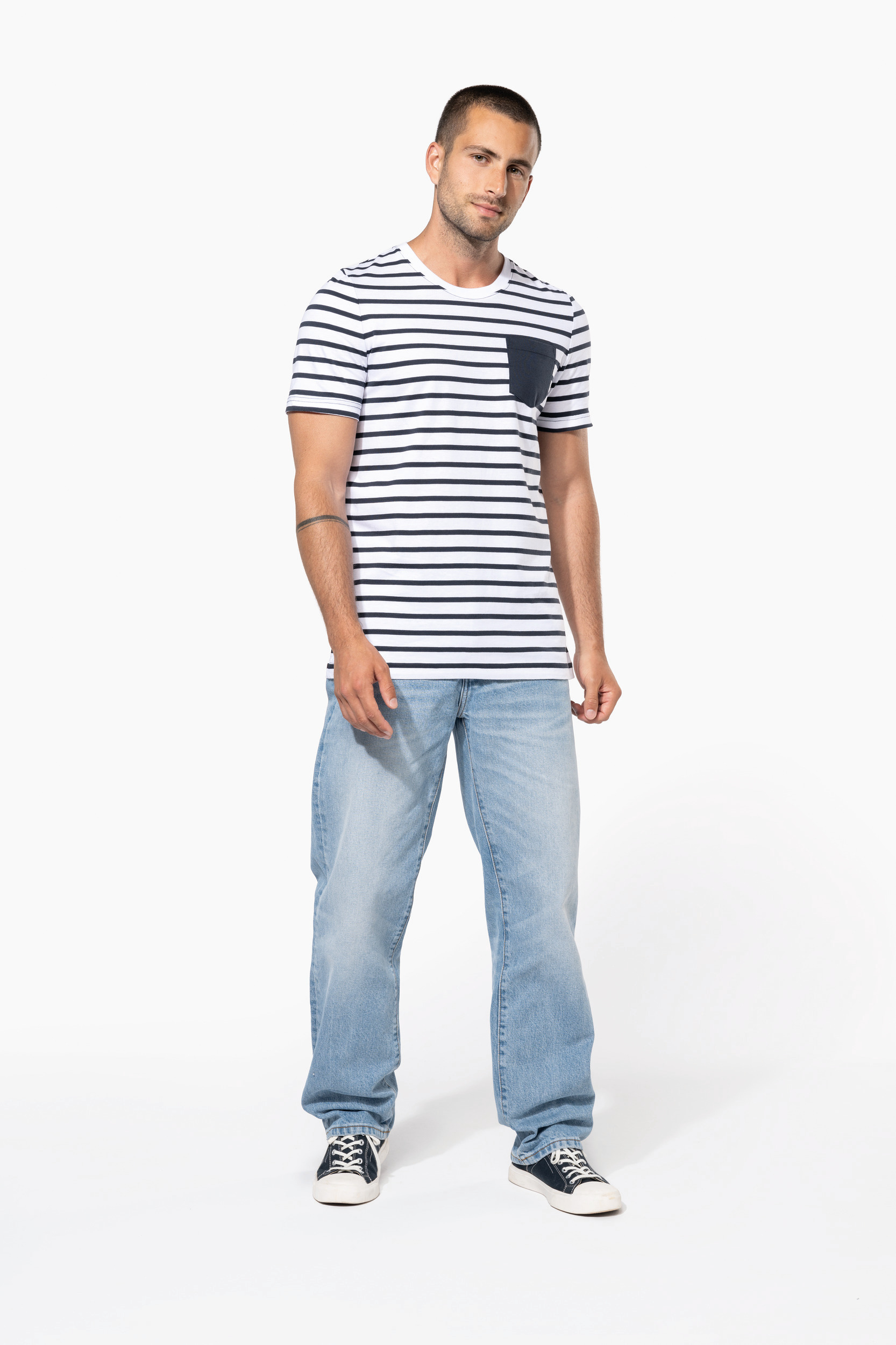 Gestreept T-shirt met zak en korte mouwen