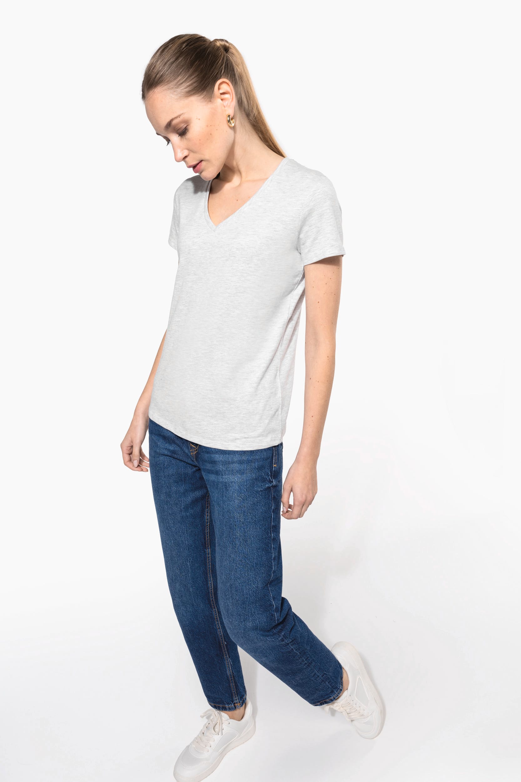 T-shirt col V manches courtes femme - Image 11