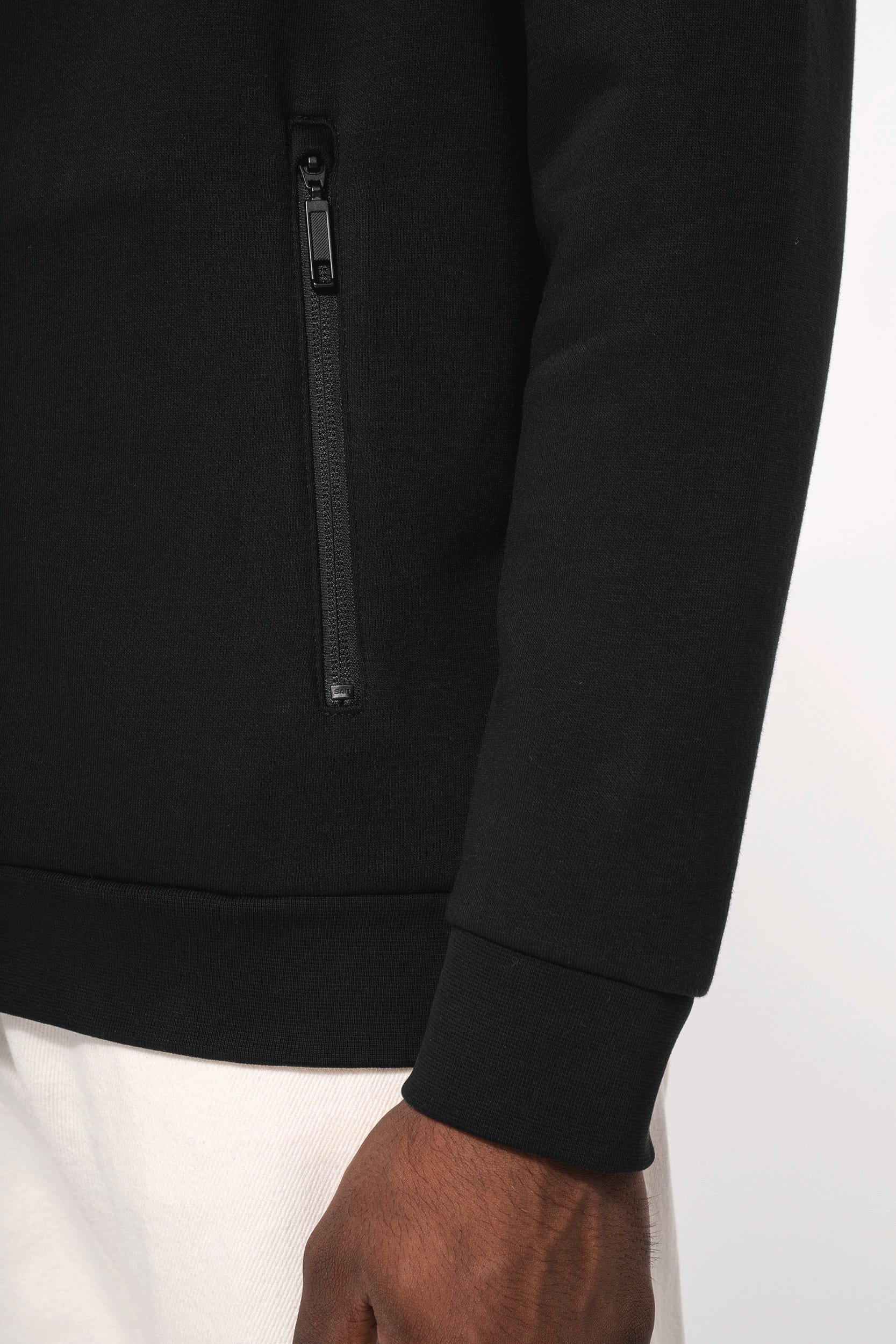 Casaco cardado com fecho