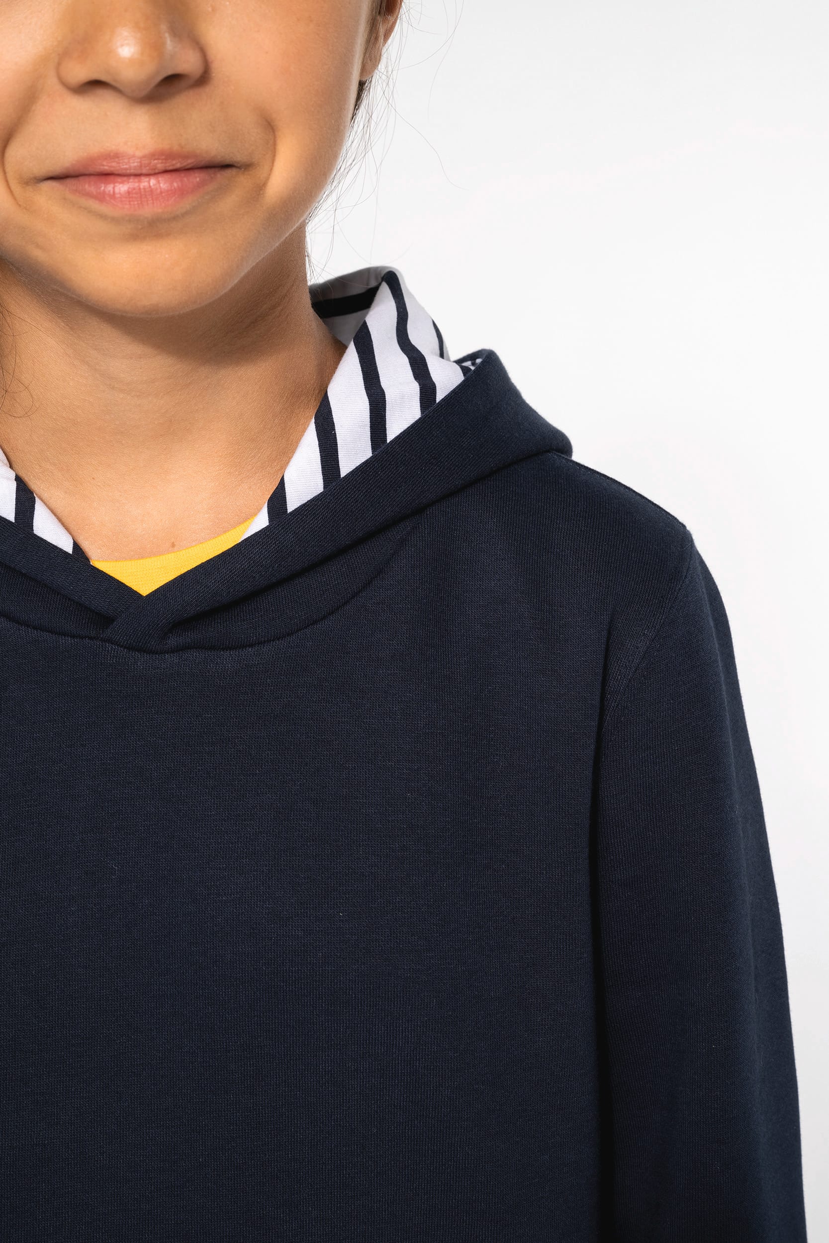 Sweat-shirt à capuche contrastée à motifs enfant unisexe - Image 13
