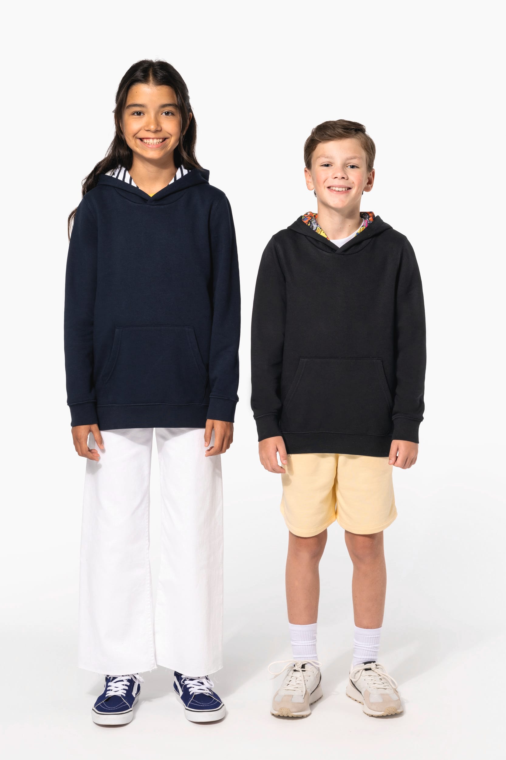 Sweat-shirt à capuche contrastée à motifs enfant unisexe - Image 21