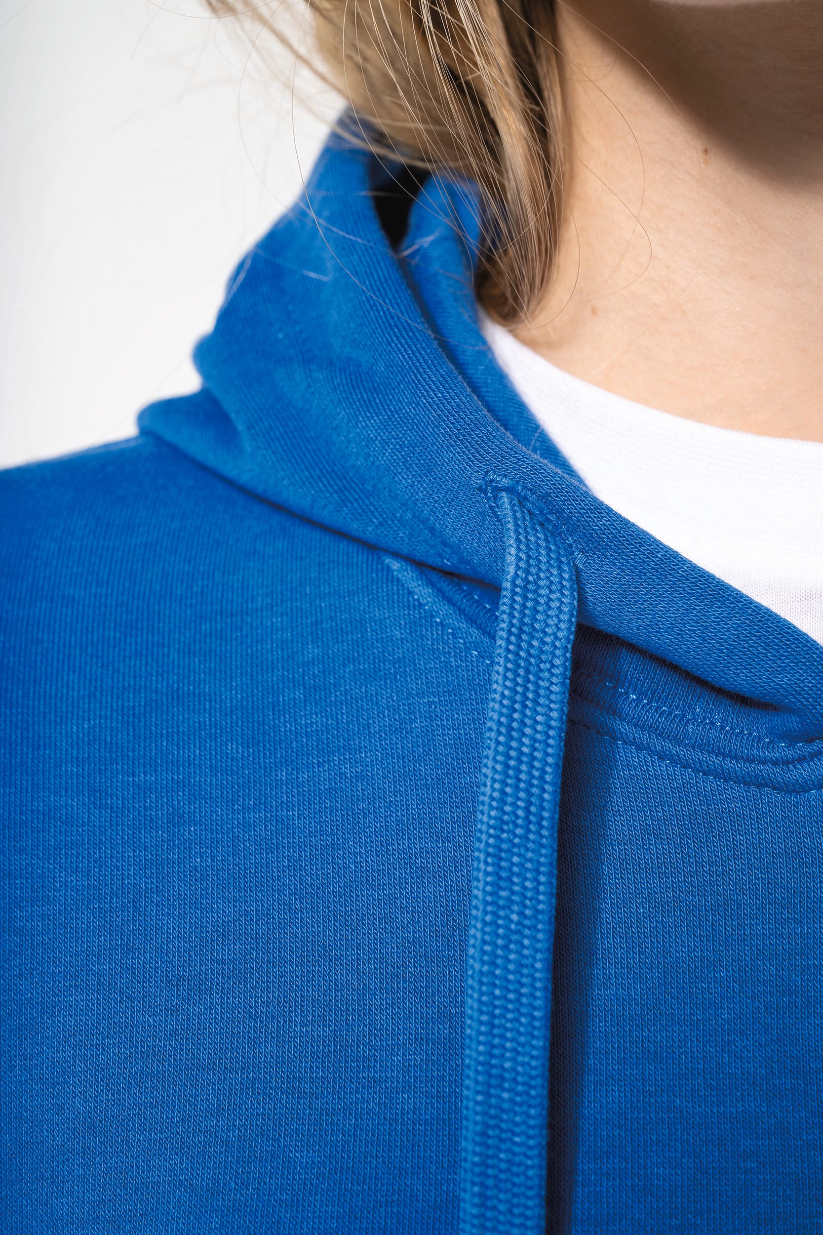 Sweat-shirt écoresponsable zippé à capuche femme - Image 4