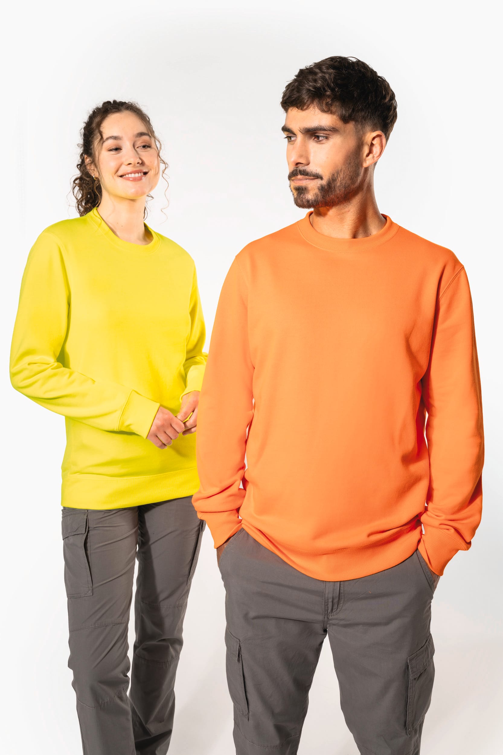 Sudadera cuello redondo reciclada unisex