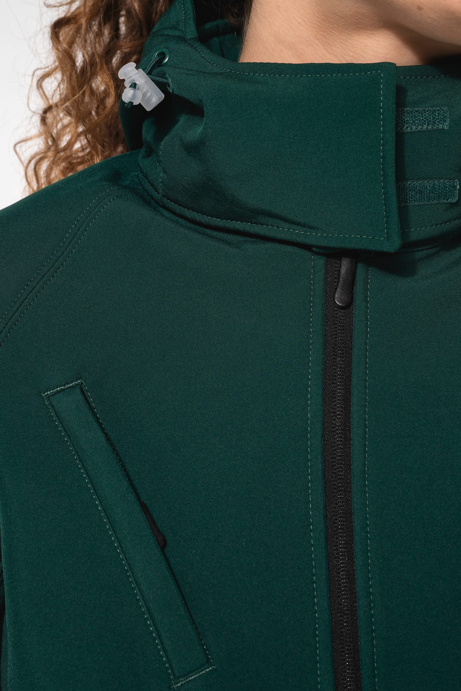 Dames softshell jas met afneembare capuchon