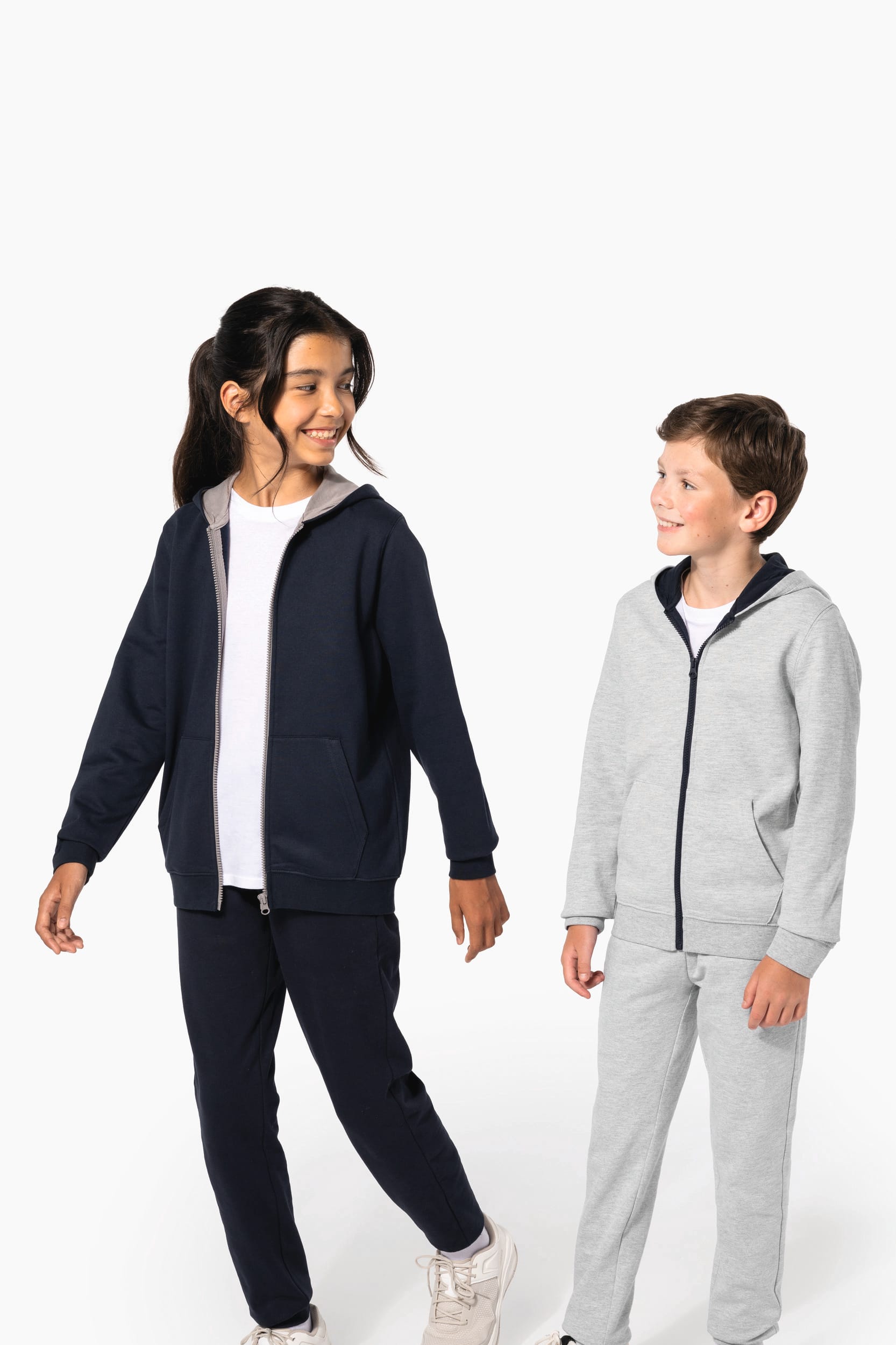 Sweat-shirt zippé capuche enfant
