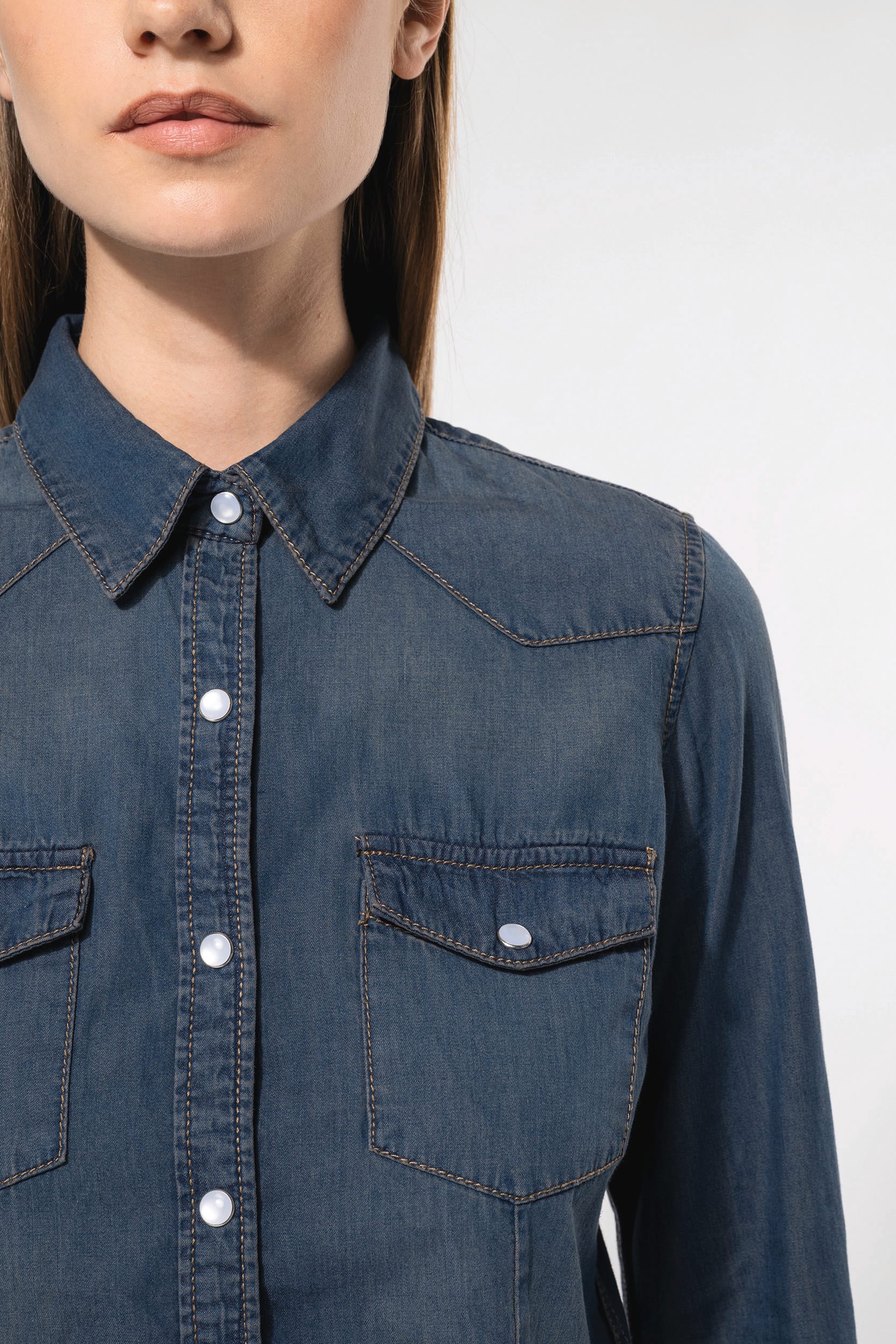 Chemise denim manches longues femme - Image 3