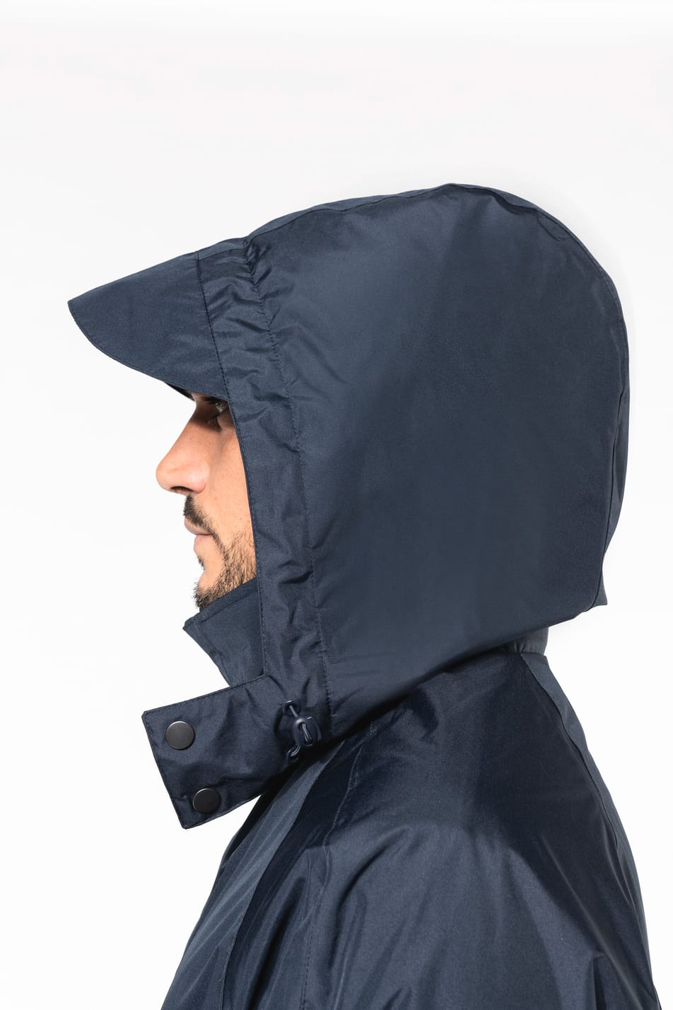 Capuche d'une parka homme 3 en 1, étanche coupe-vent et polaire.