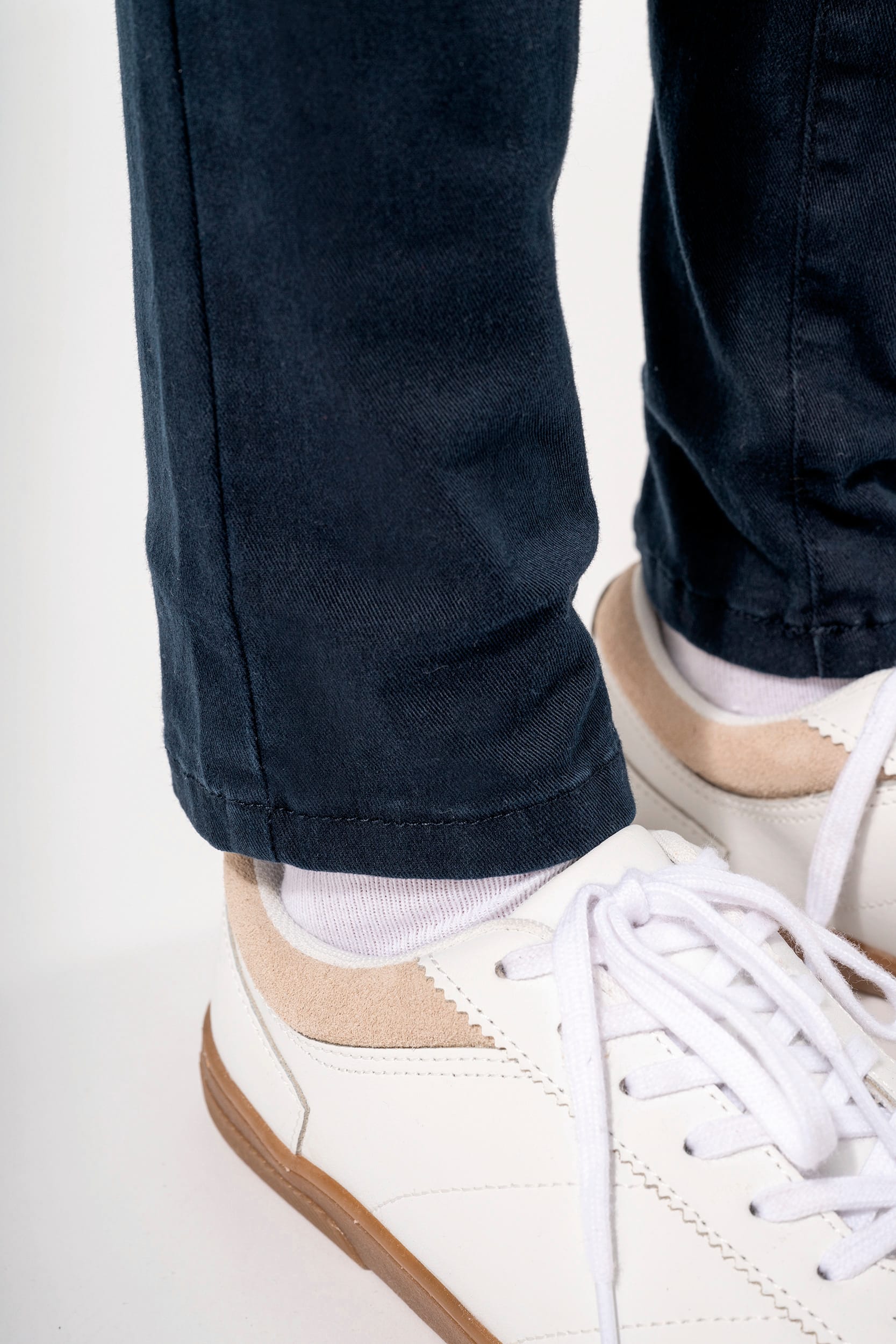 Calças chino de menina