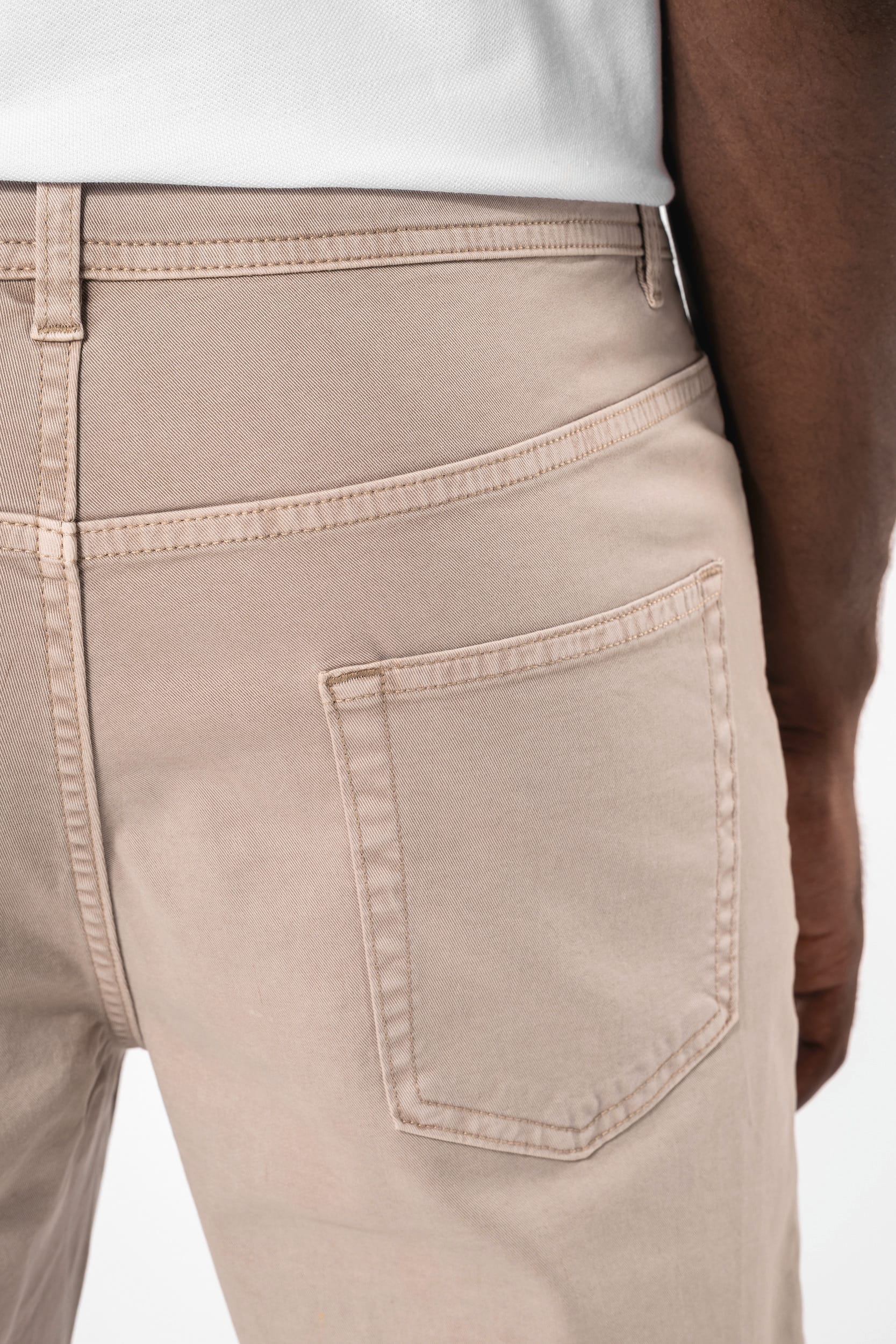 Calças com 5 bolsos de homem