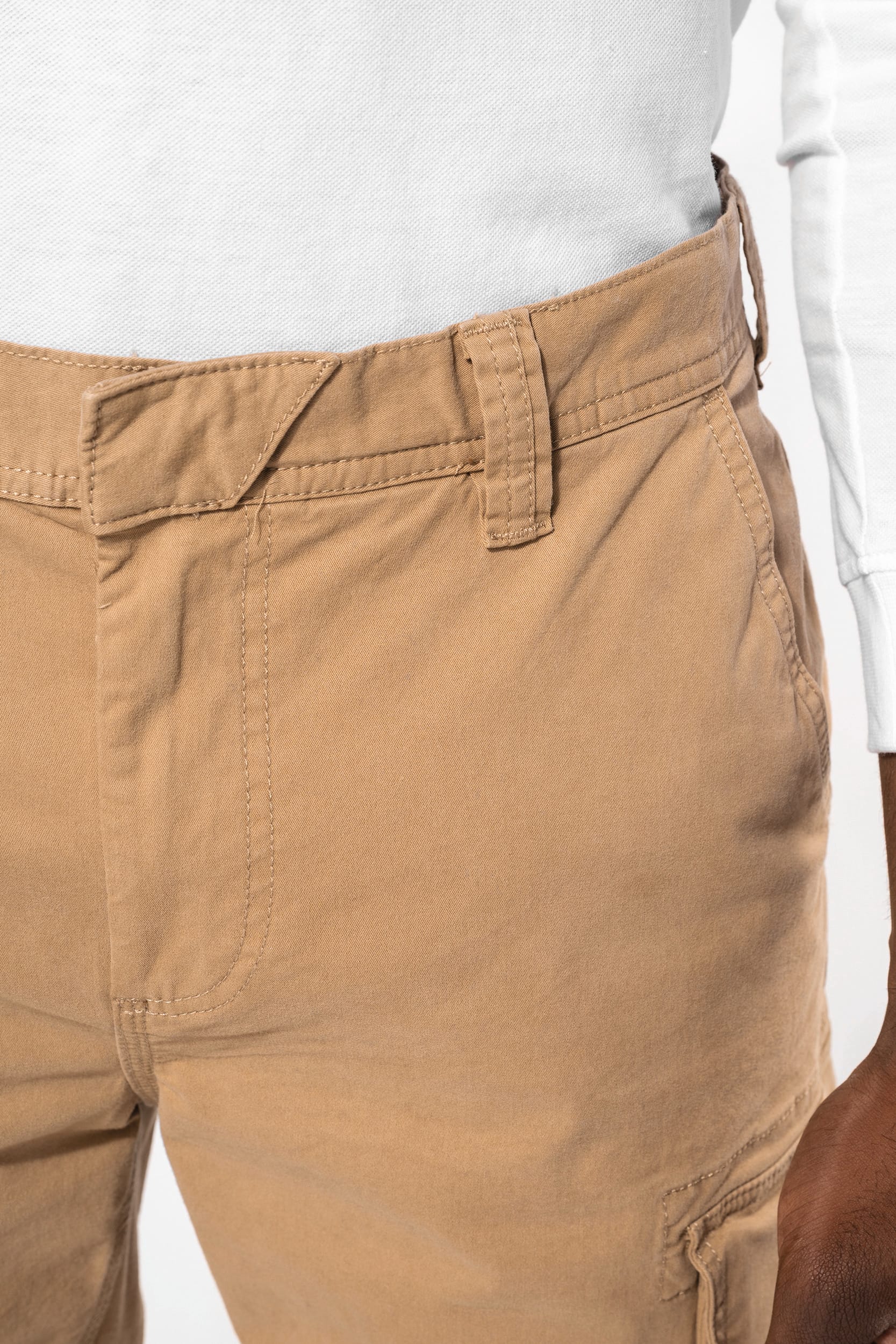 Calças multibolsos de homem