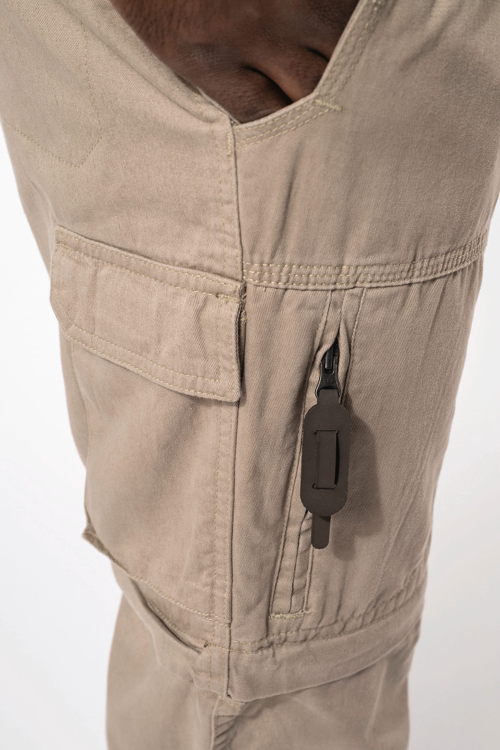 Calças multibolsos 2 em 1