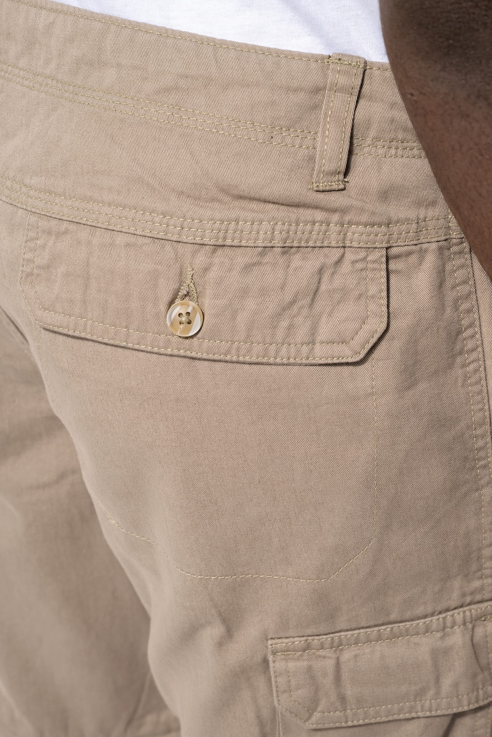 Calças multibolsos 2 em 1