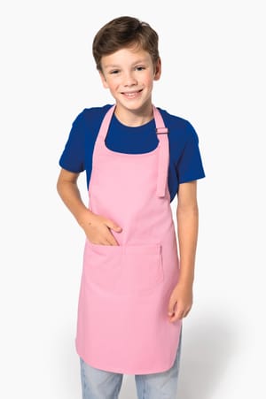 Tablier enfant porté par un garçon, de face
