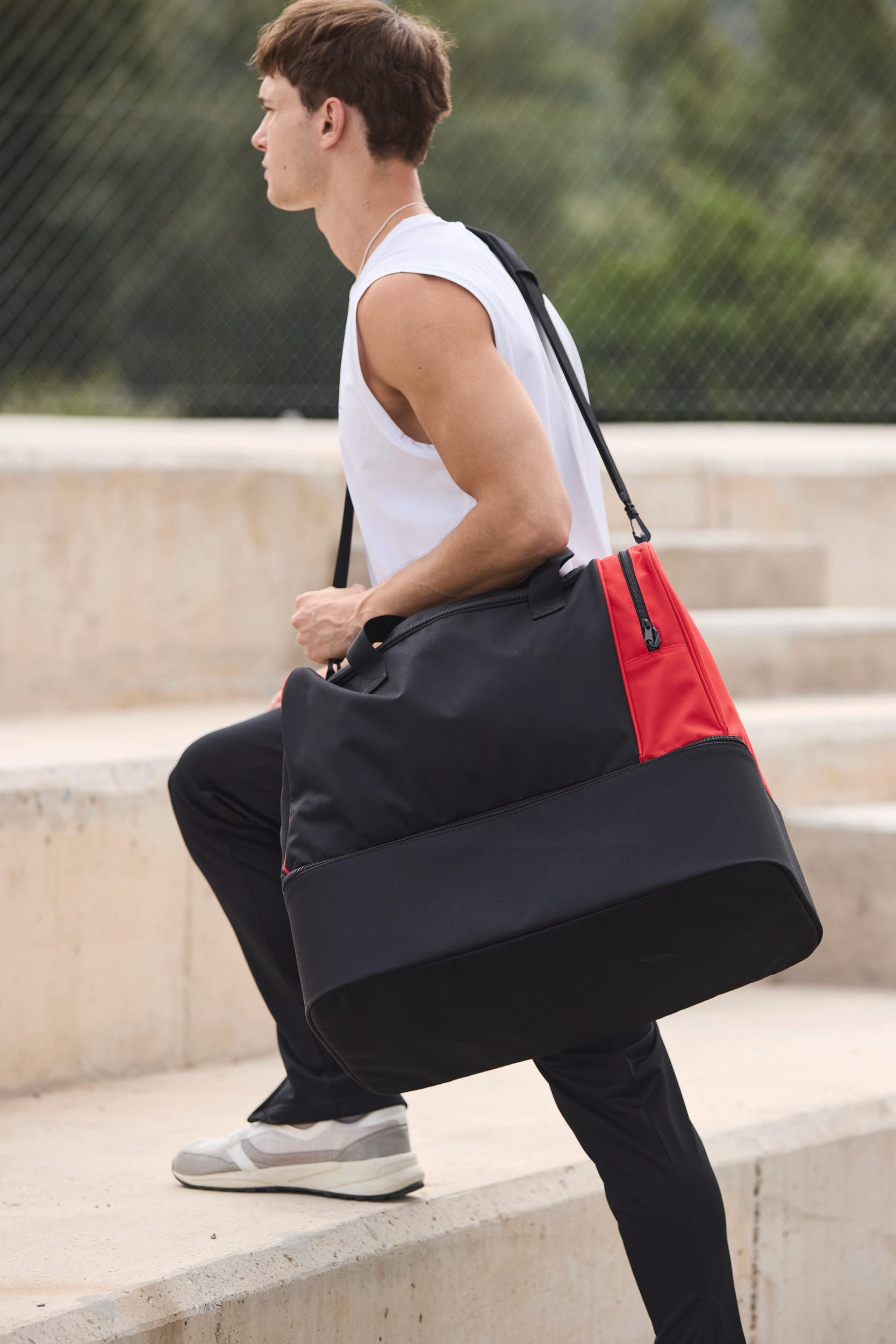 Saco de desporto com fundo rígido