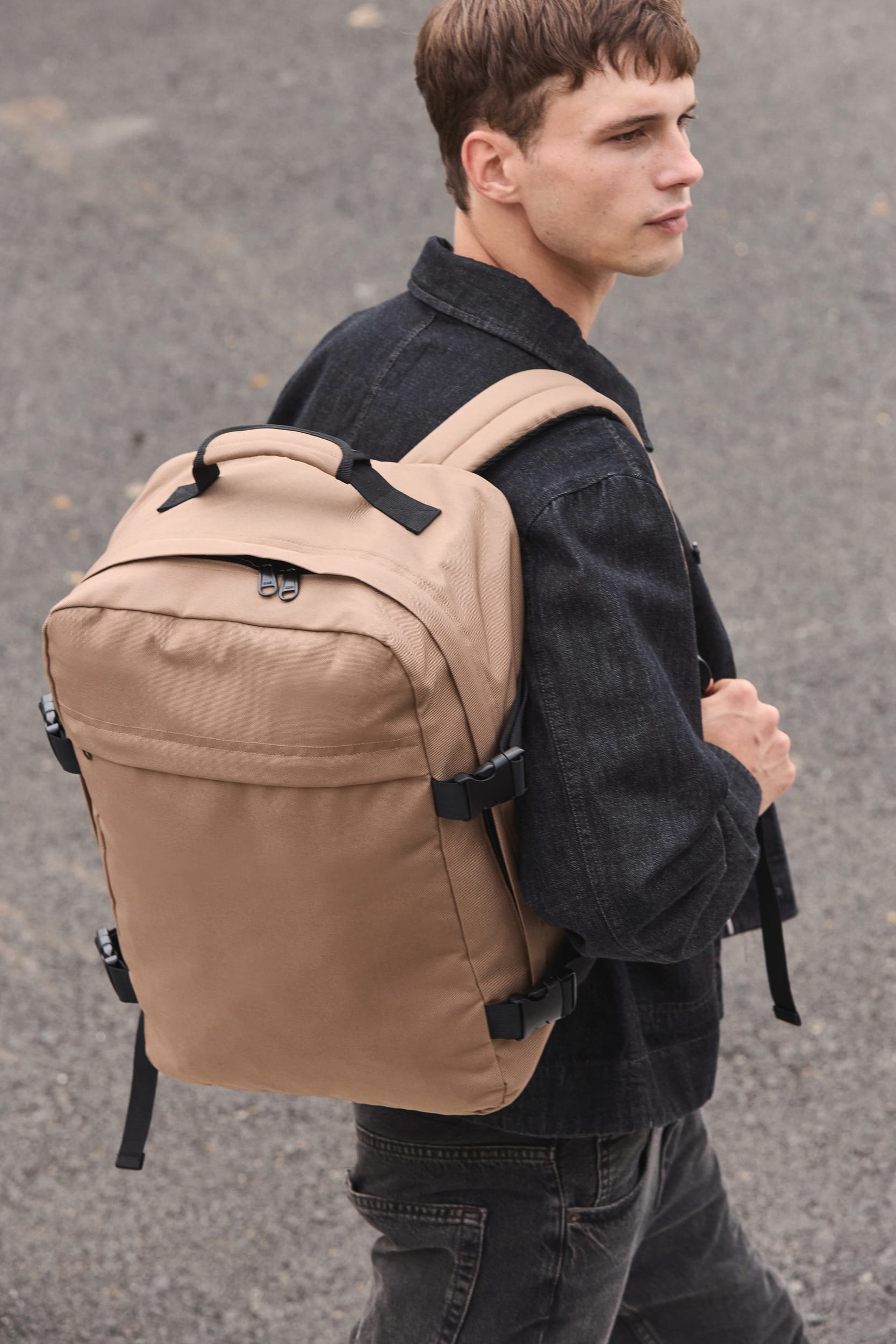 Mochila de viagem multiusos