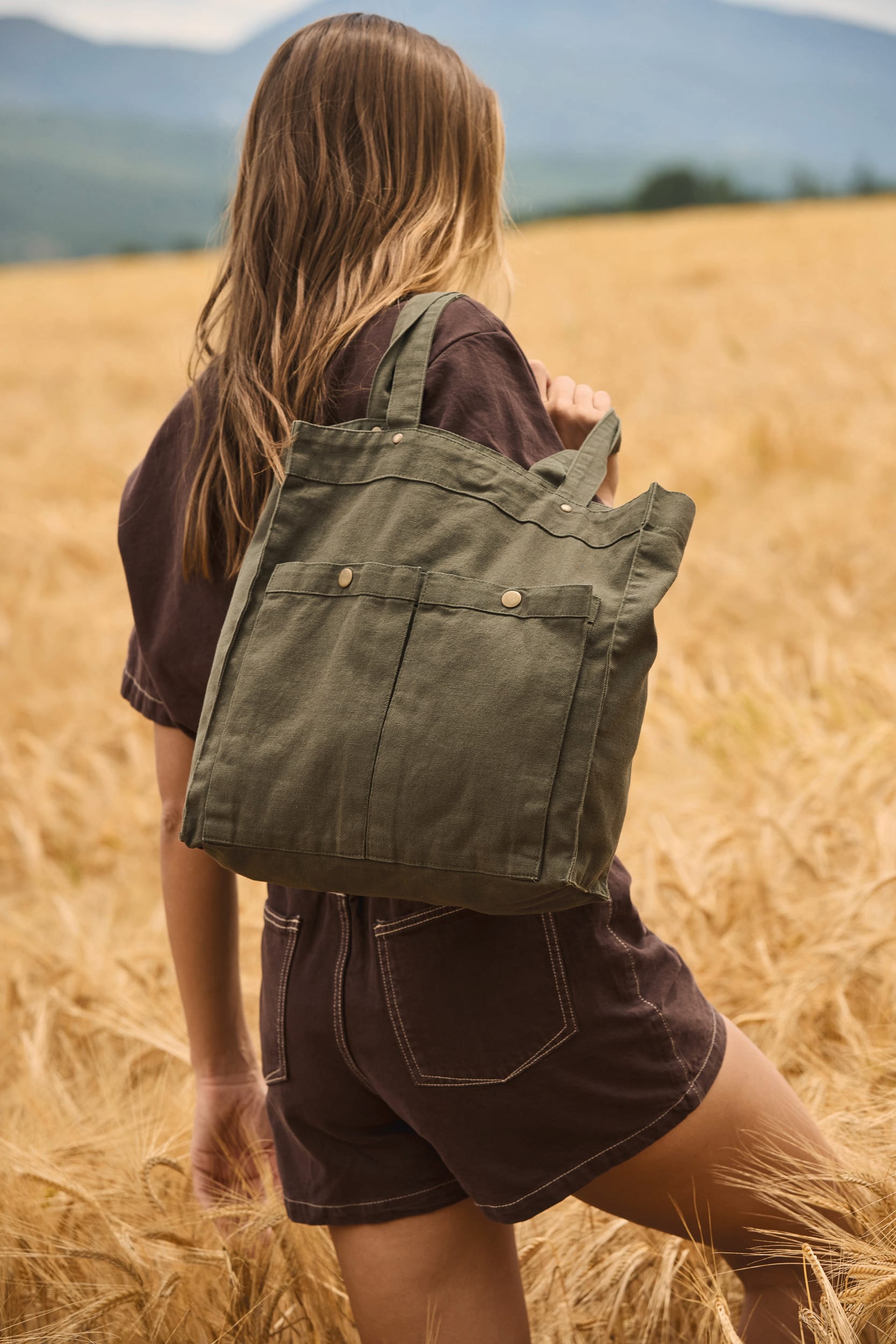 Bolsa com dois bolsos frontais