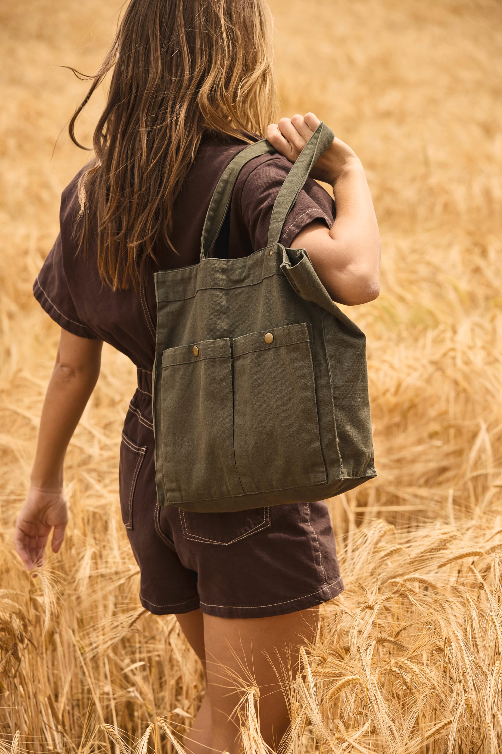 Bolsa com dois bolsos frontais