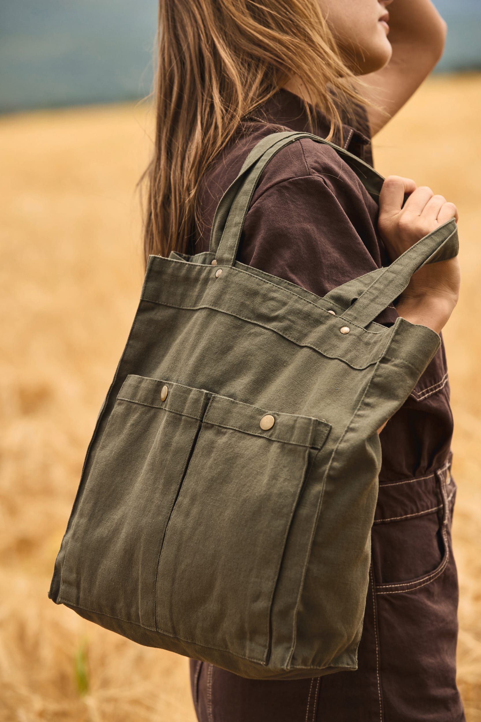 Bolsa com dois bolsos frontais