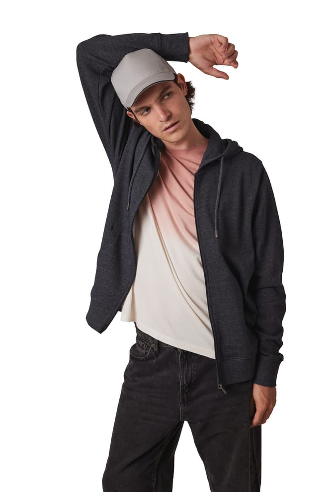 Cappellino con visiera a sandwich 5 pannelli 