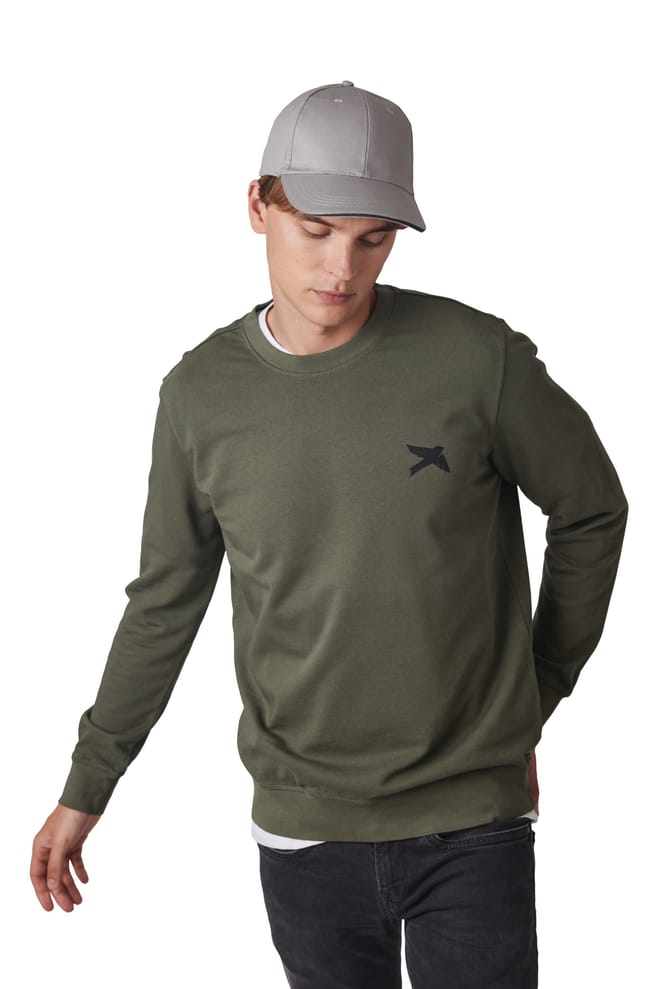 Cap with contrasting sandwich peak - 6 panels