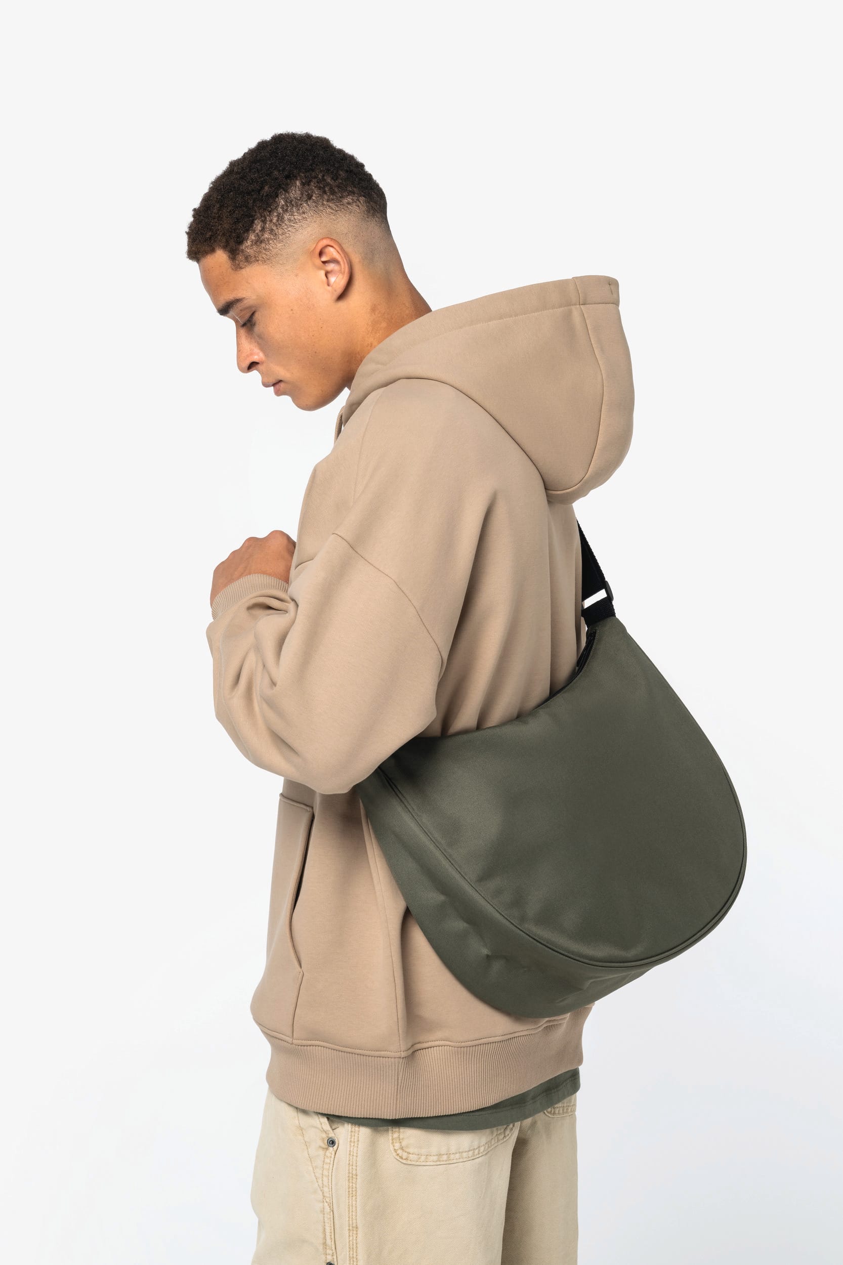 Sac bandoulière demi-lune écoresponsable
