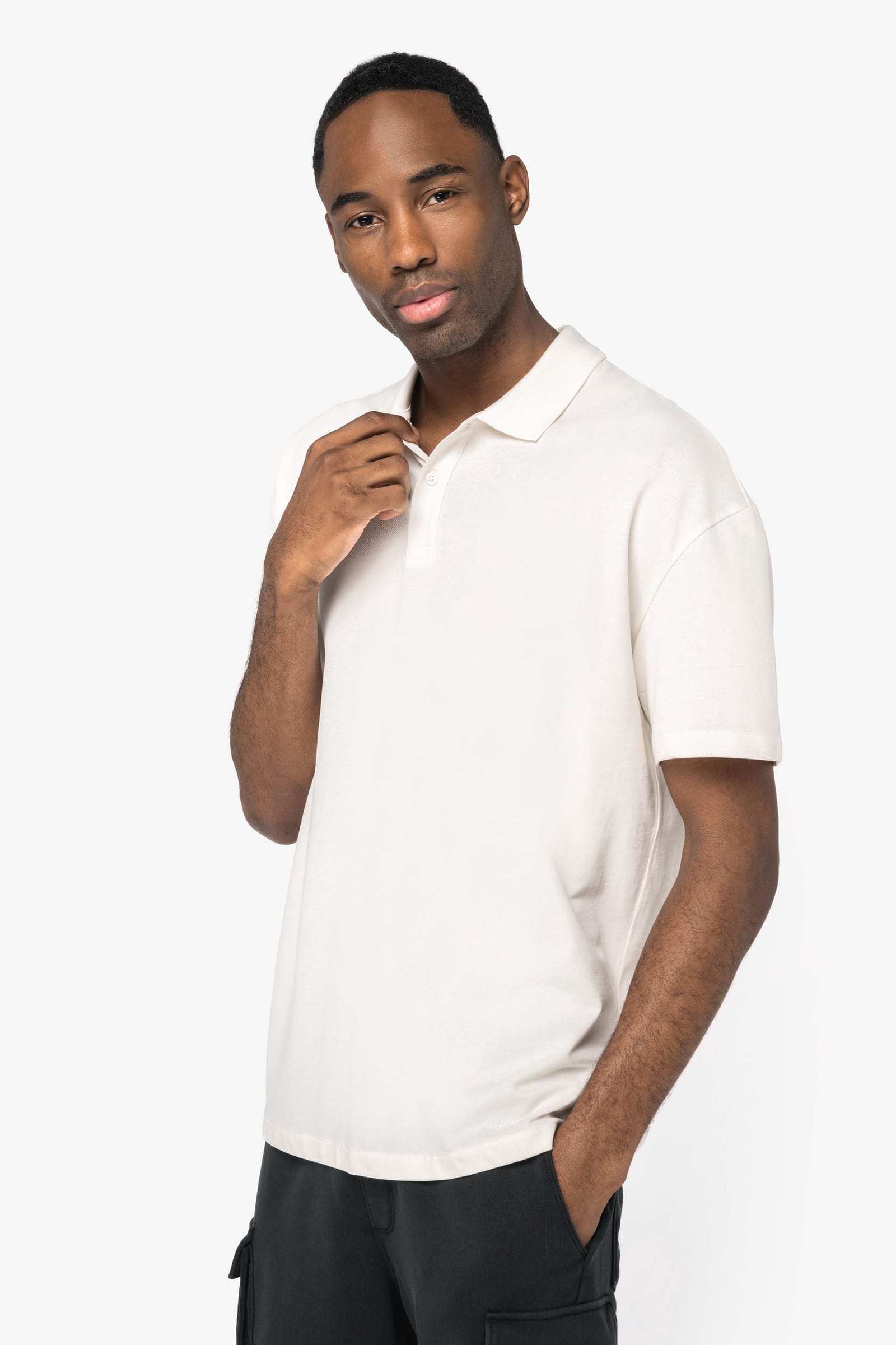 Ecologische herenpolo van piquétricot met afhangende schouders