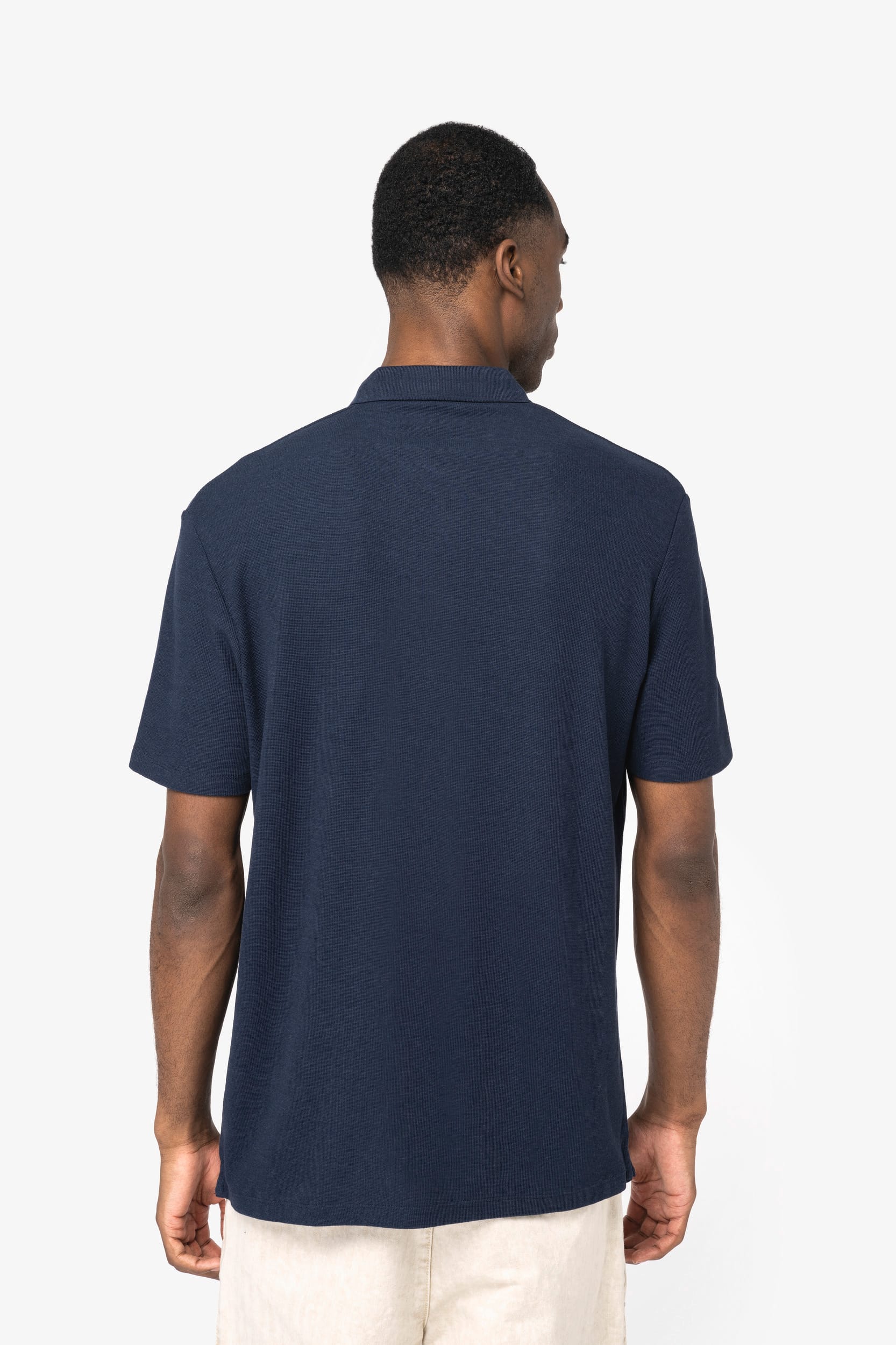 Polo porté par un homme