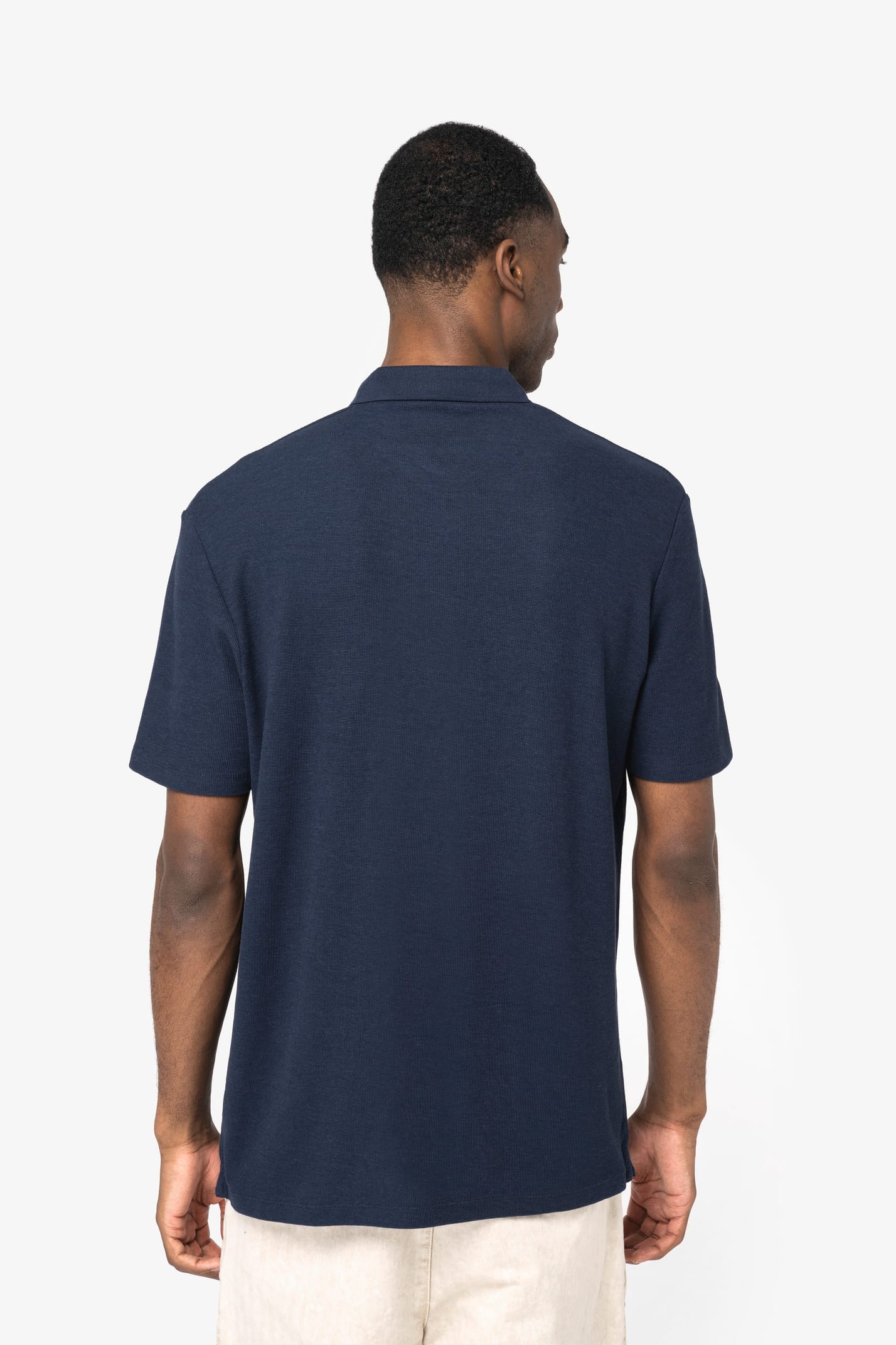 Polo porté par un homme