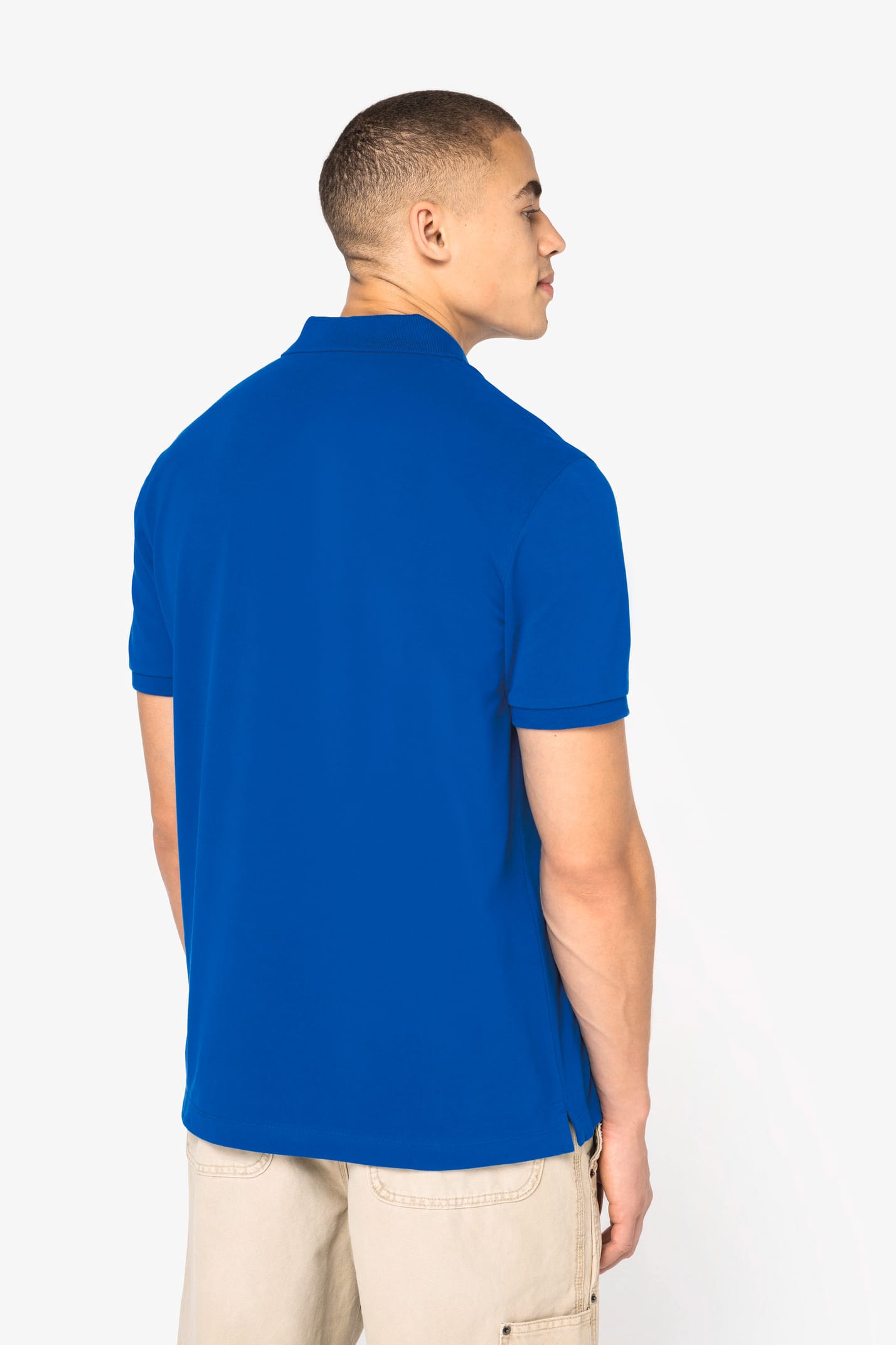 Polo porté par un homme