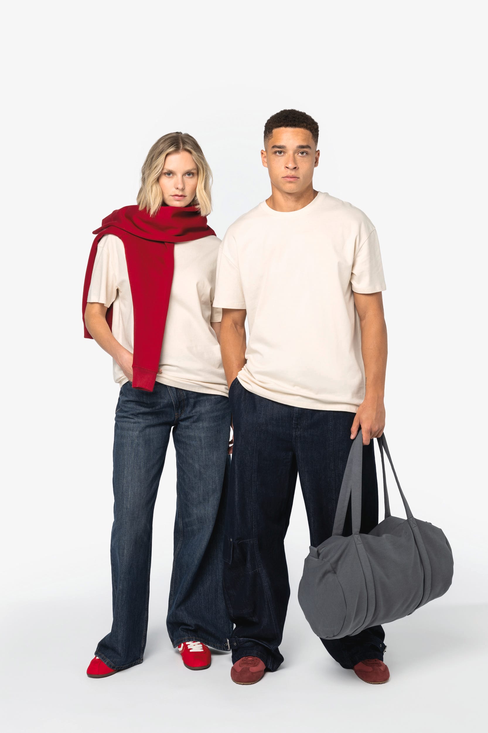 Camiseta ecorresponsable de hombros caídos unisex