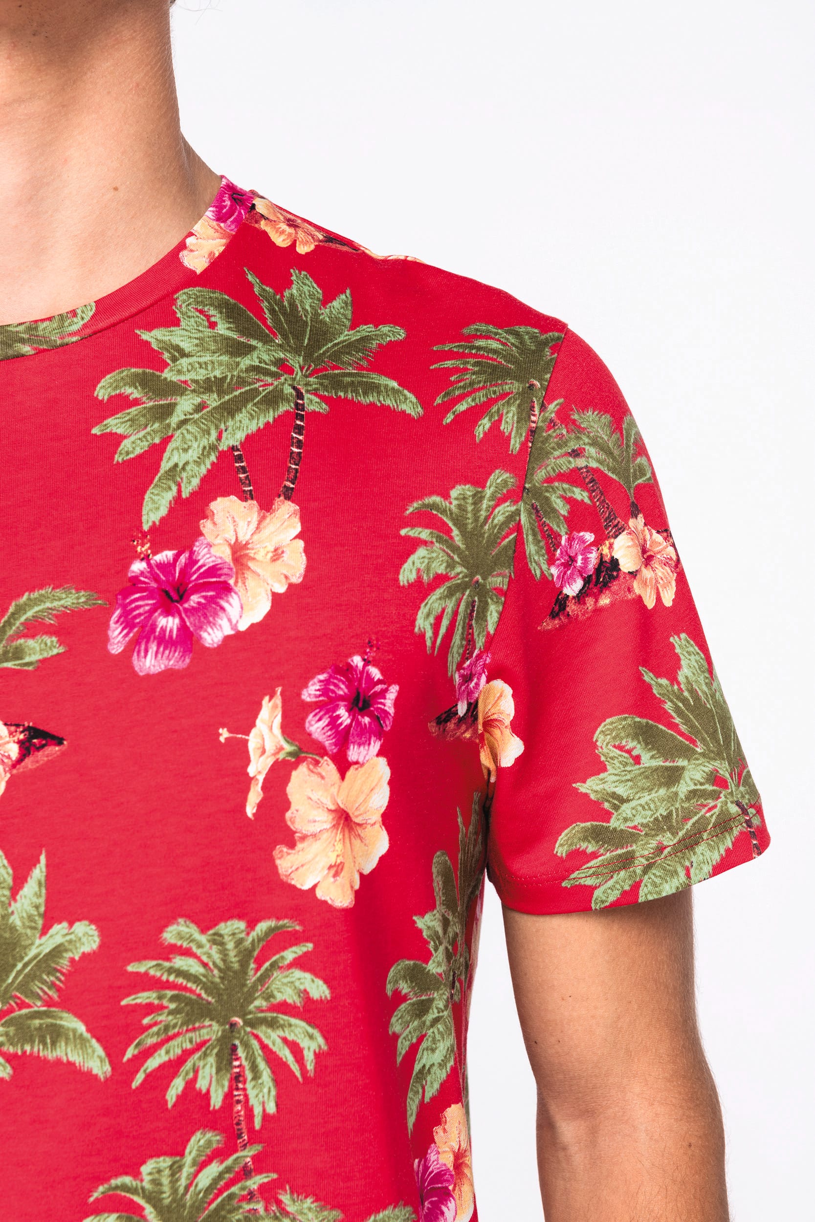T-shirt eco-responsável com padrão tropical de homem
