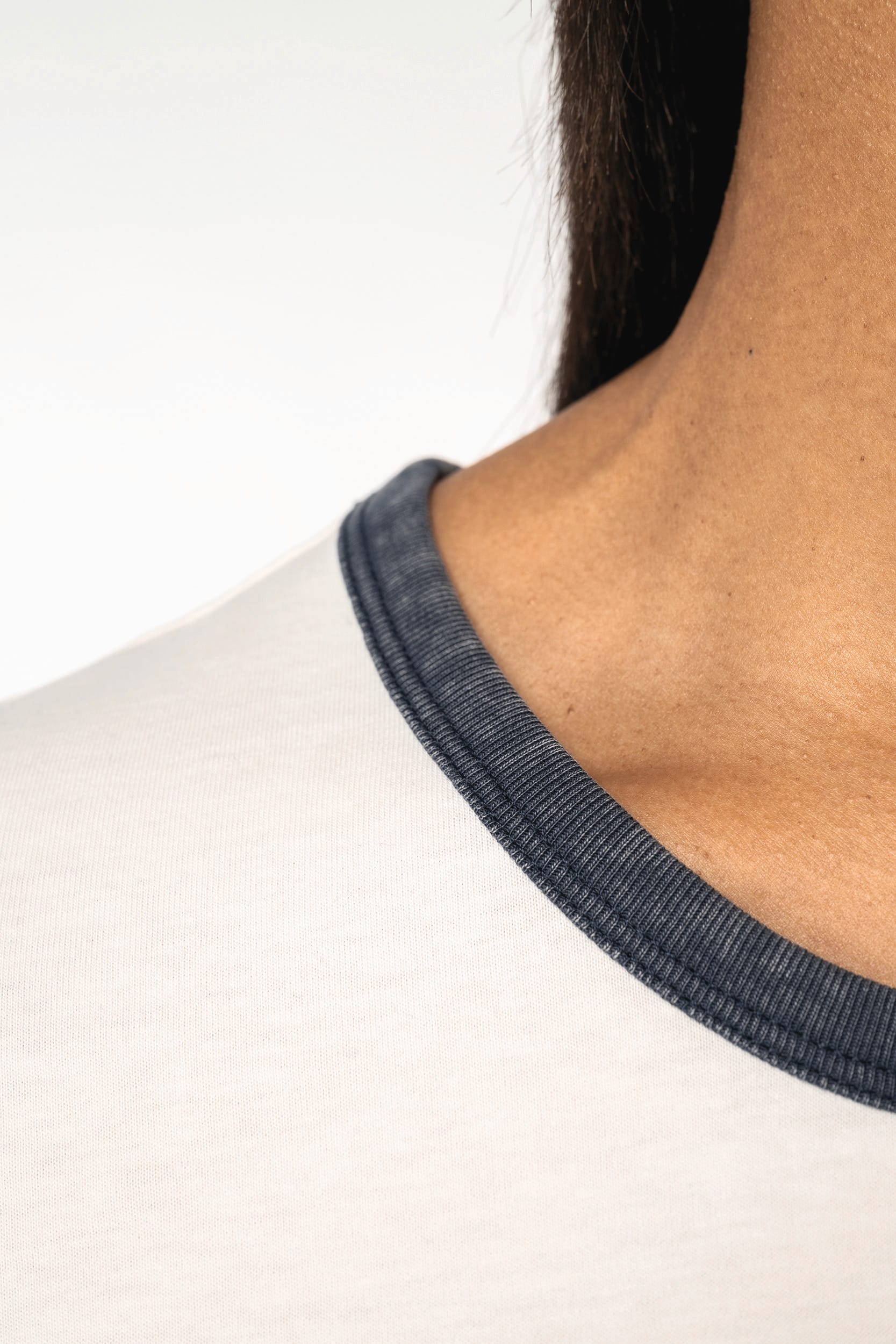 T-shirt ringer écoresponsable à bords contrastés effet délavé femme - Image 8