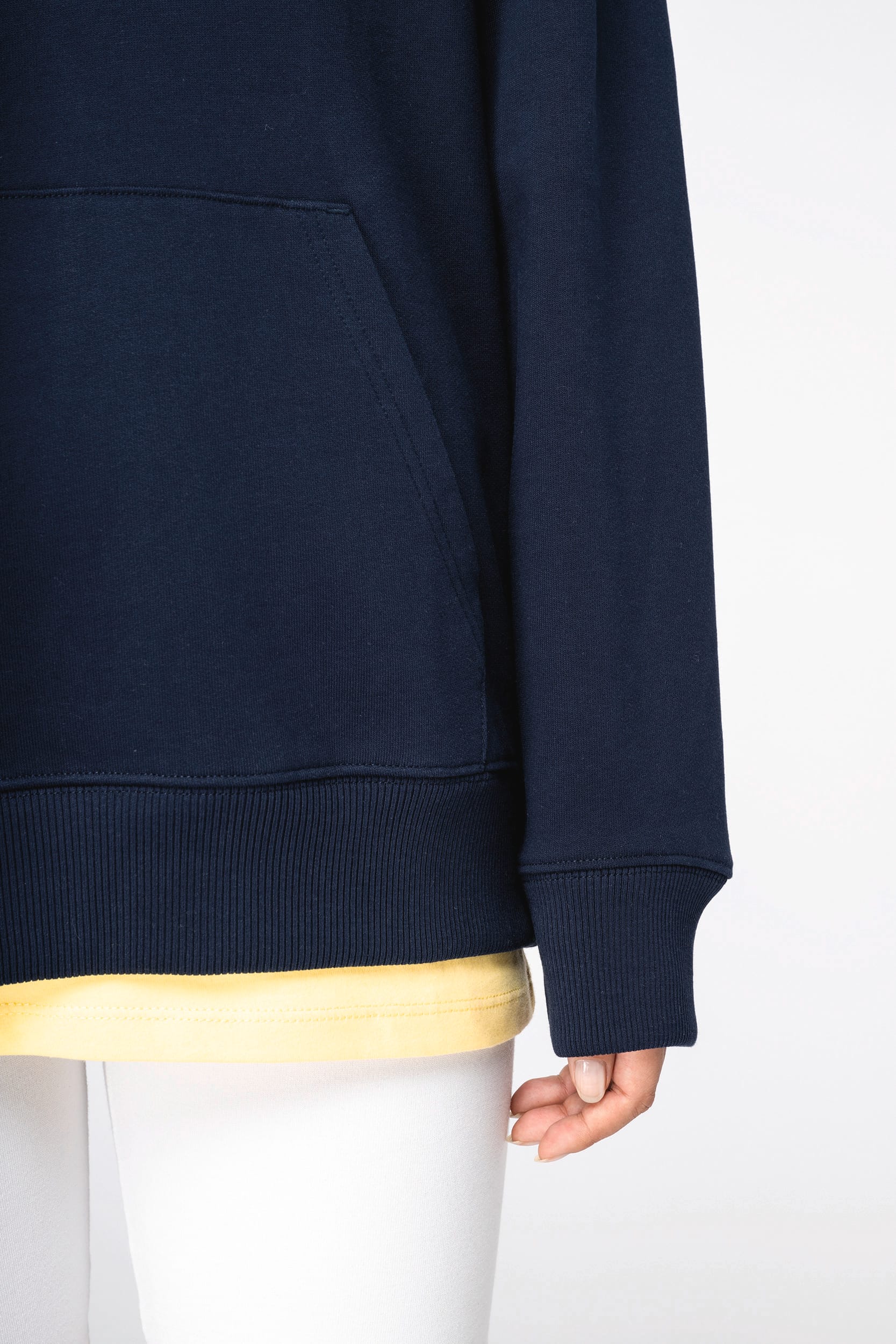 Sweat-shirt écoresponsable à capuche à épaules tombantes French Terry unisexe - Image 9