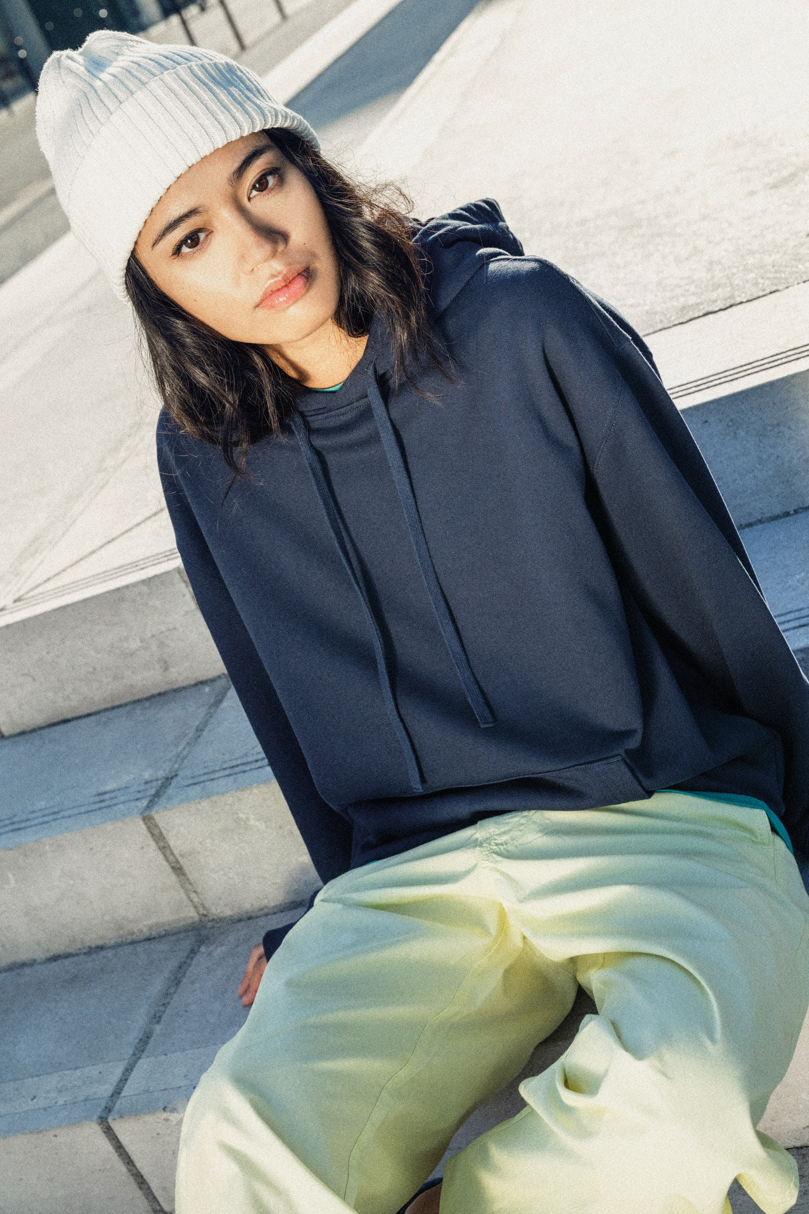 Ecologische uniseks sweater met capuchon en verlaagde schouders French Terry