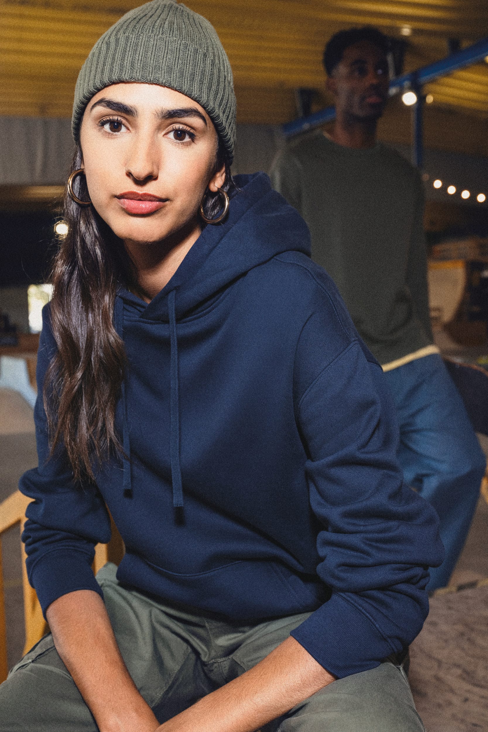 Sweat-shirt écoresponsable à capuche à épaules tombantes molleton gratté unisexe - Image 3