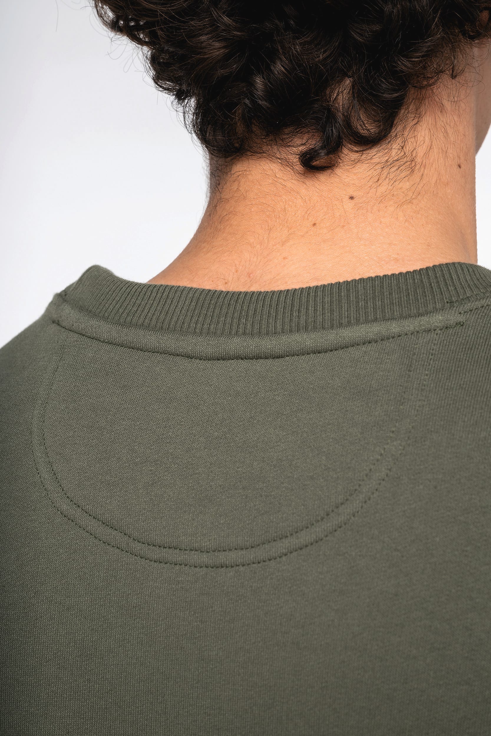 Sweat-shirt écoresponsable à col rond oversize unisexe - Image 5