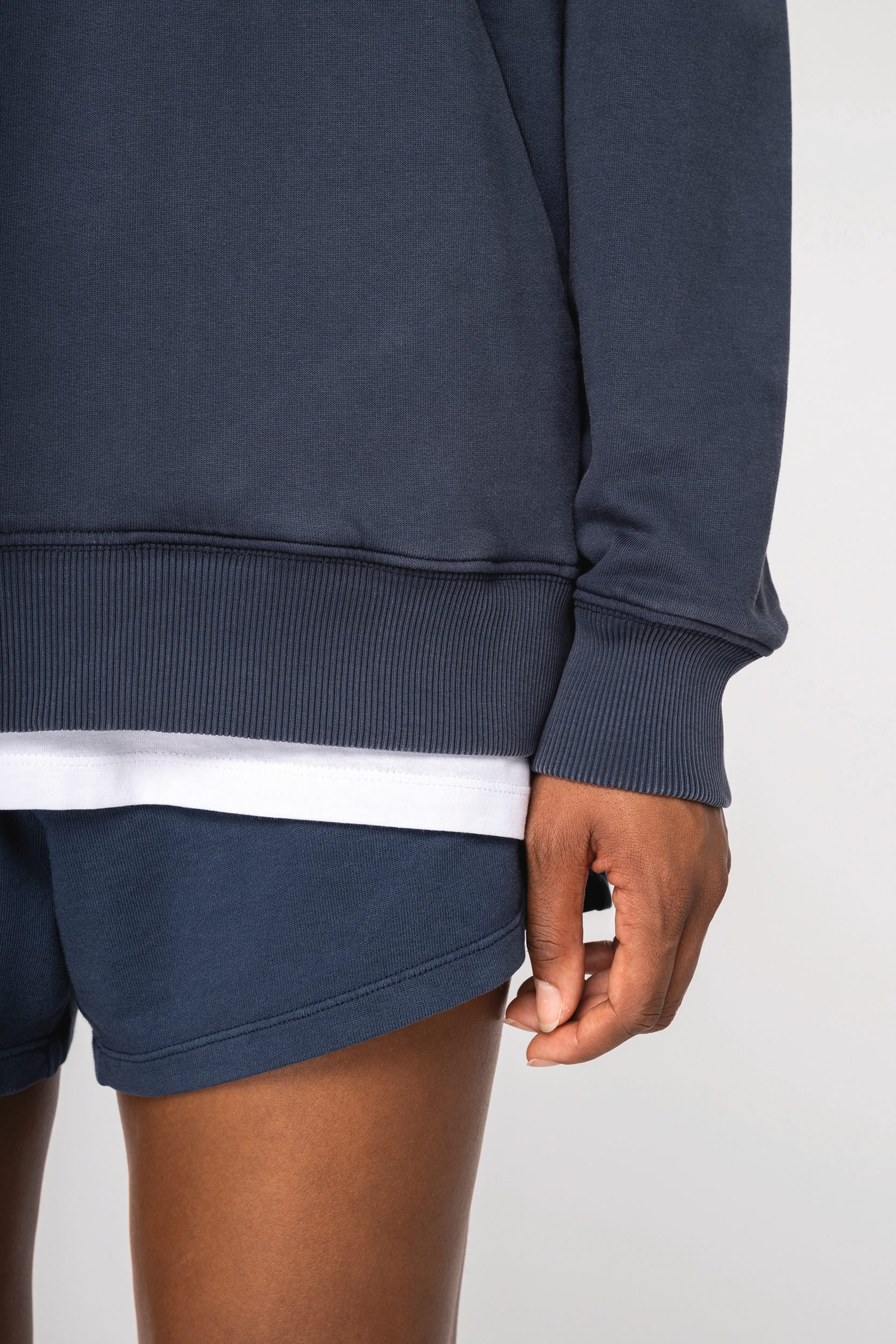 Sweat-shirt écoresponsable à capuche délavé oversize unisexe - Image 8