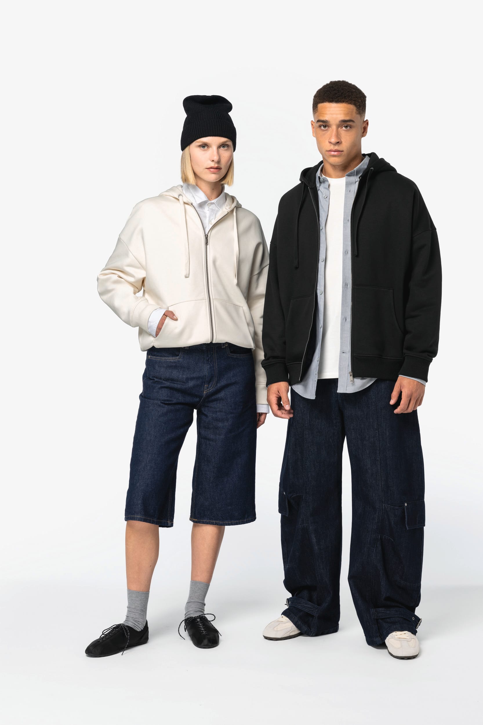 Sudadera sostenible con cremallera y capucha oversize unisex