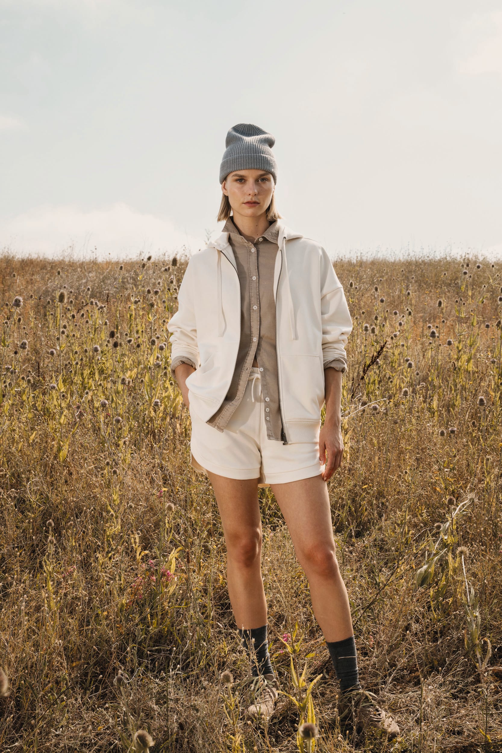 Sudadera sostenible con cremallera y capucha oversize unisex