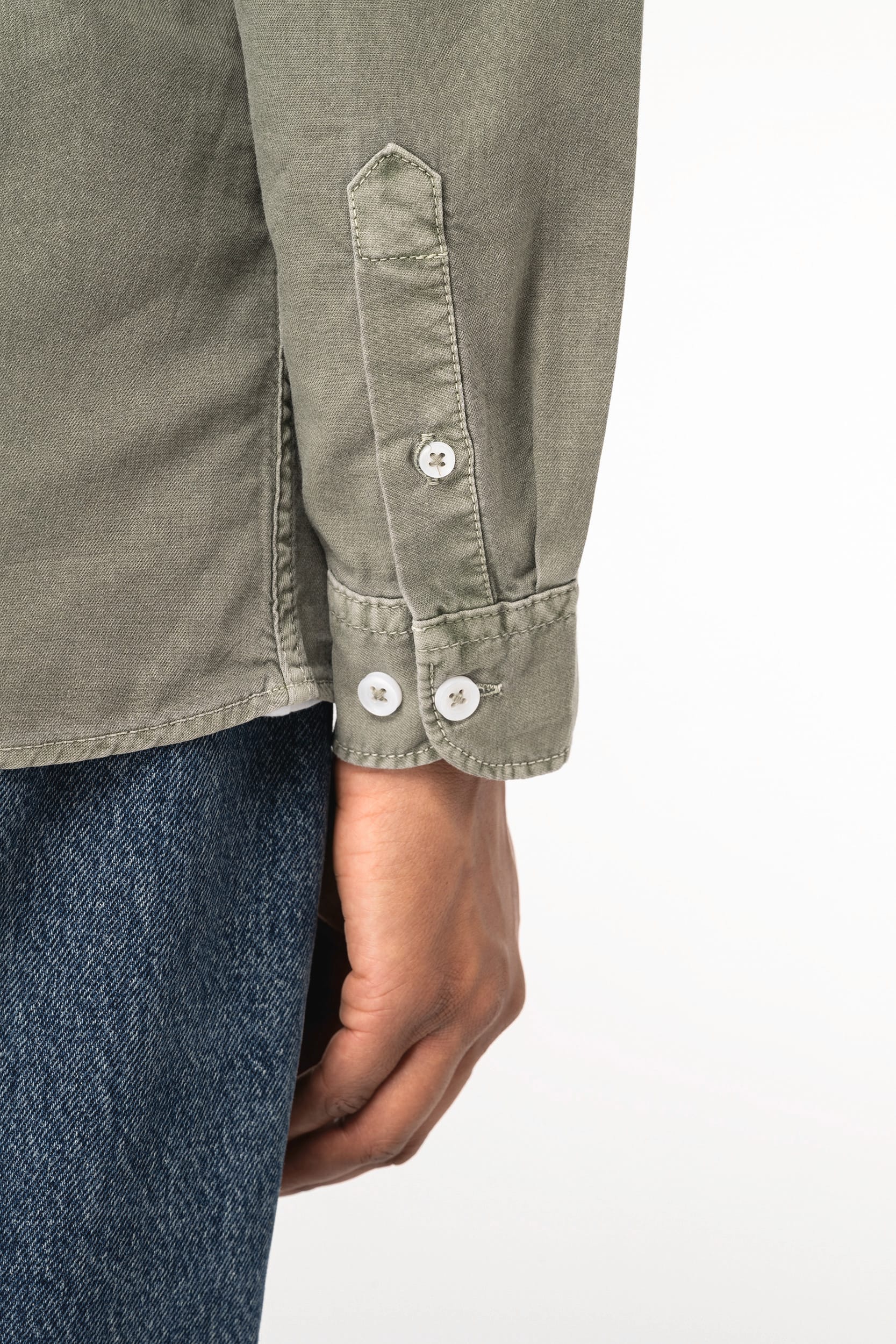 Chemise écoresponsable délavée femme - Image 10