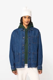 Veste denim portée par une femme